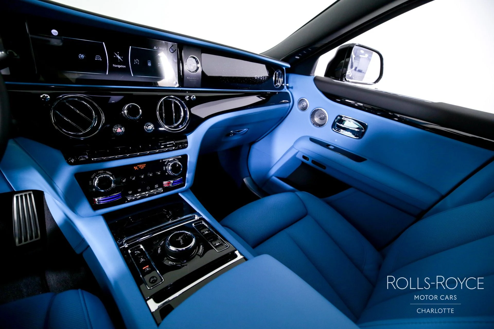 mph015_162476793_Used_2024_Rolls_Royce_Ghost_1747773280_50c6f4a2f4