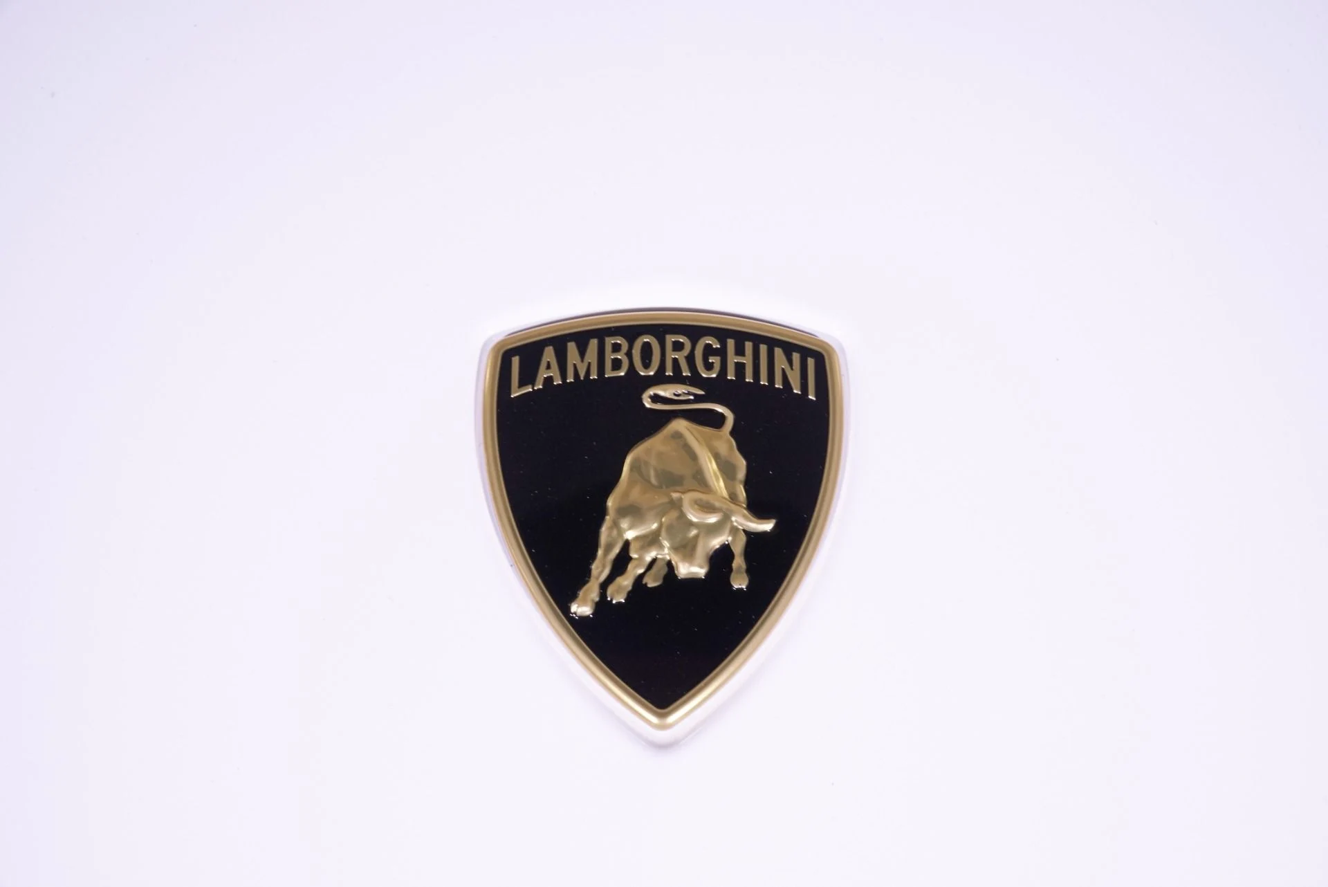 mph015_1634750147_New_2025_Lamborghini_Urus_SE_1760546686_49b49ebd1a