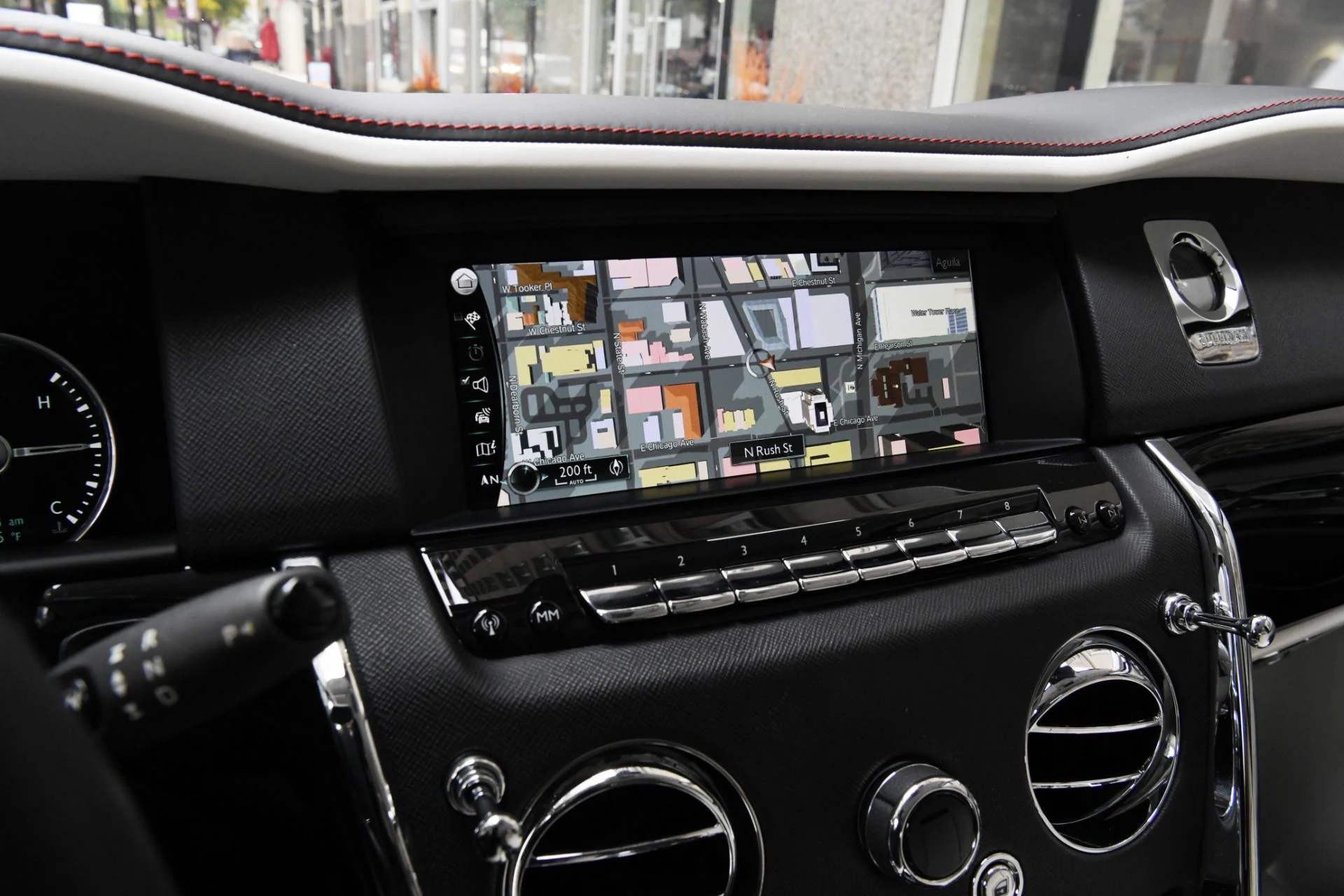 mph015_16394768_10633_p17_l_84775525bb