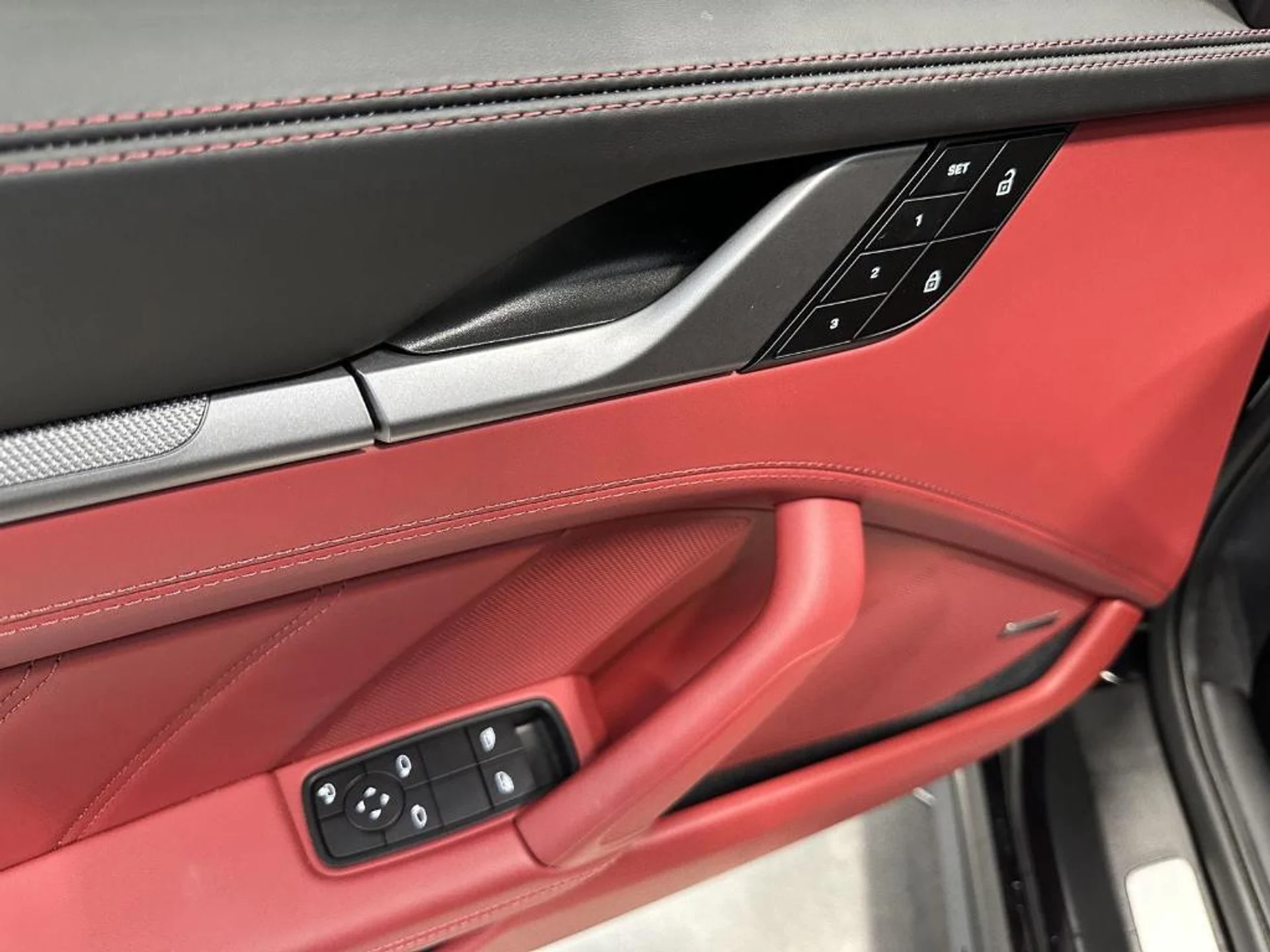 mph015_1643475611_Ps_CTLV_0_TFF_0j_Lxeu2c_W_Ji_DKX_Ong_c46969f5d0