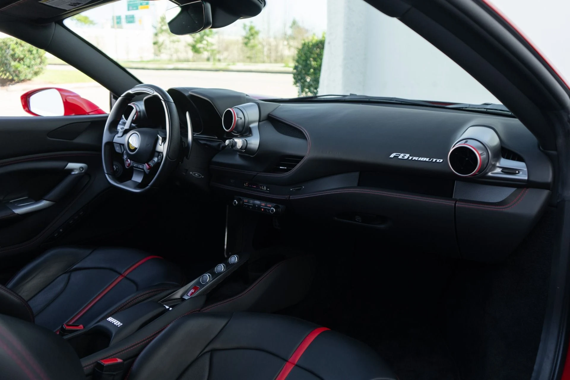 mph015_1643617472_Used_2022_Ferrari_F8_Tributo_1773444100_dd2f7a4eeb