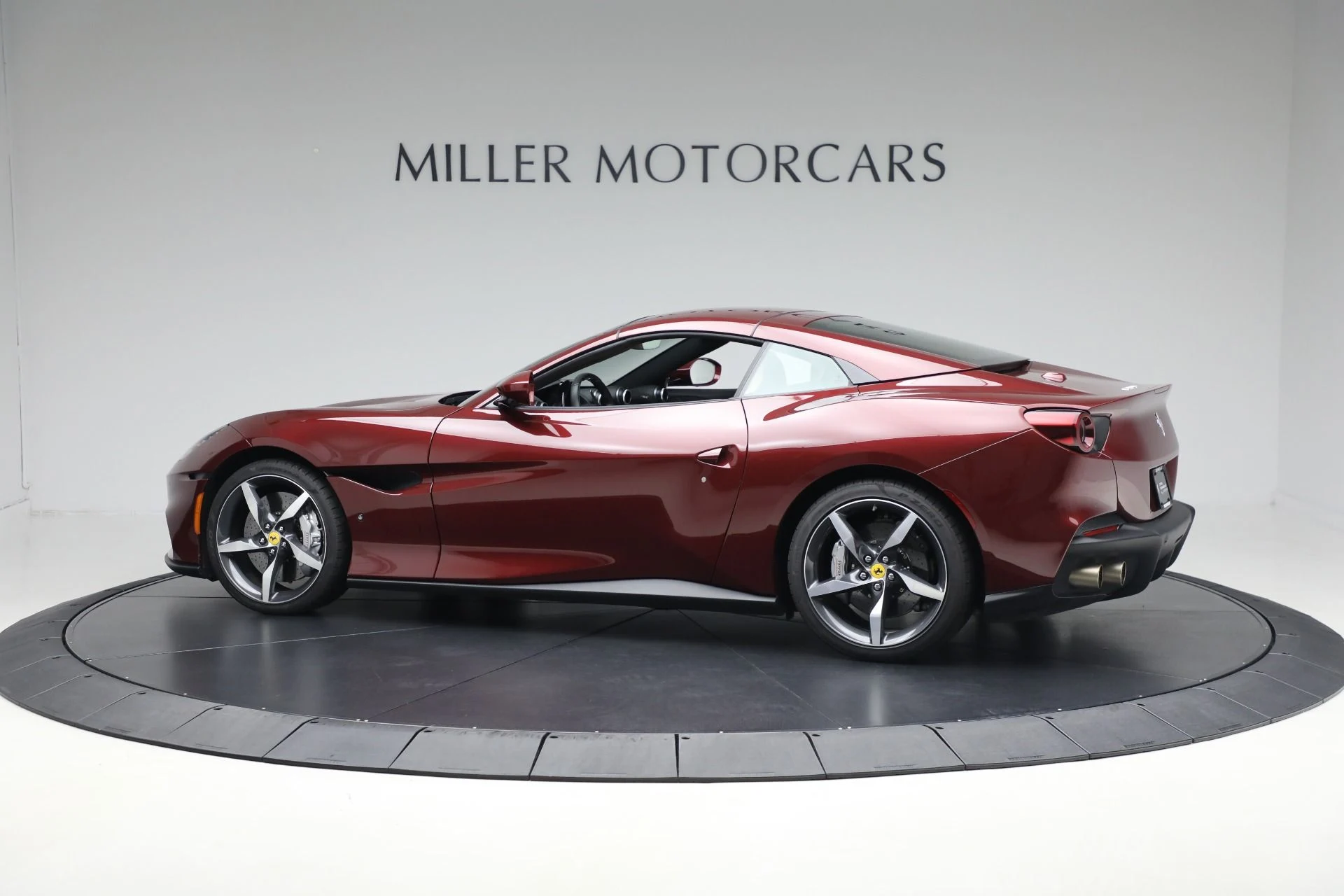 mph015_16444879_Used_2023_Ferrari_Portofino_M_58e9791db6