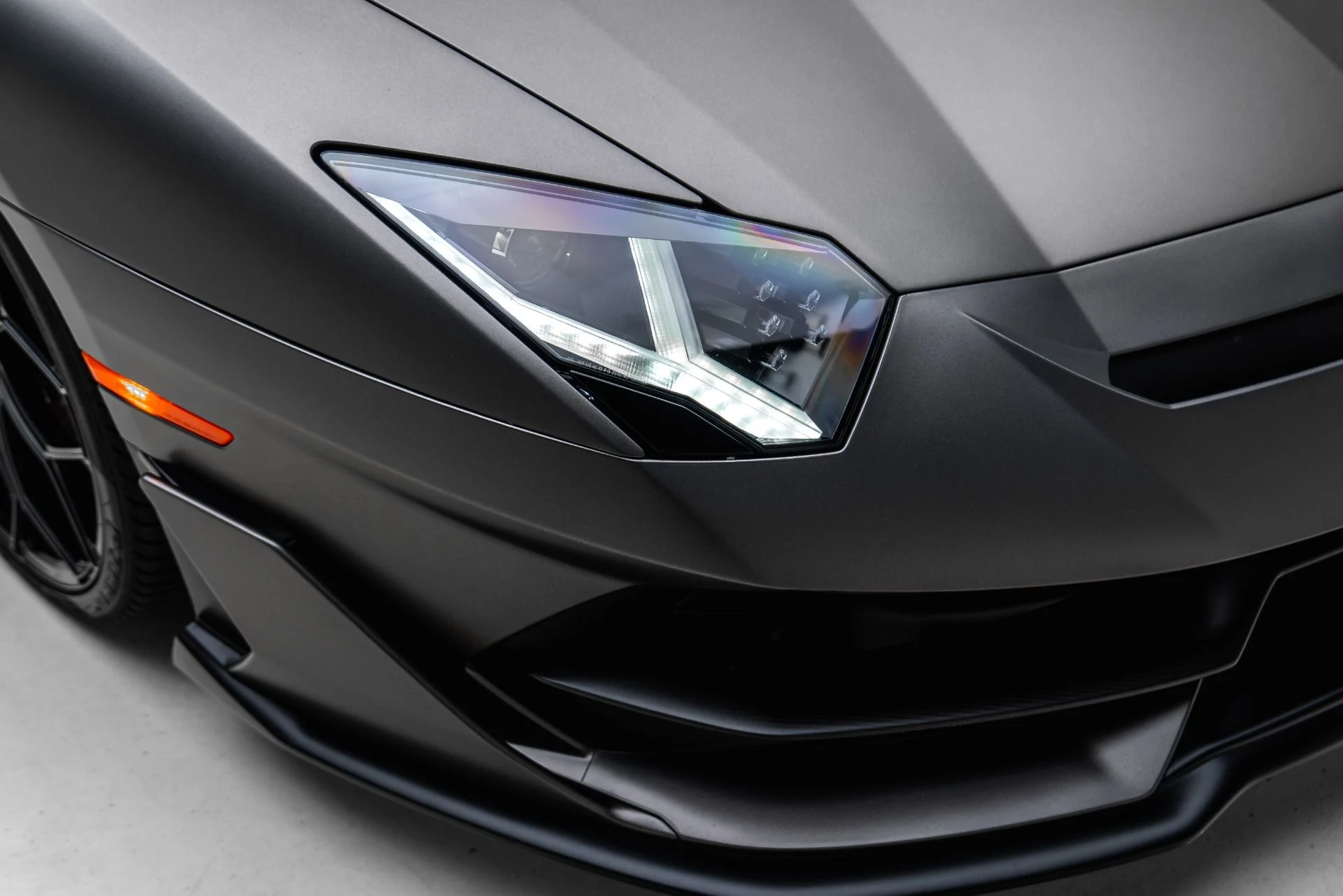 mph015_1645327021_Used_2020_Lamborghini_Aventador_LP_770_4_SVJ_1780965690_d43471529e