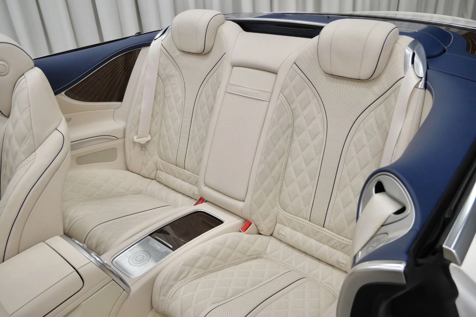 mph015_165124358_Used_2017_Mercedes_Benz_Mercedes_Maybach_S650_Cabriolet_1758656467_85abf67b61