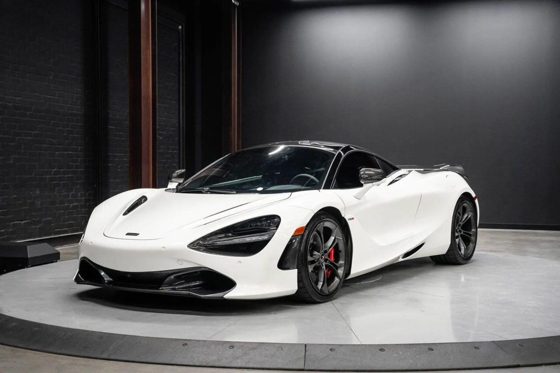 mph015_1661171945_mclaren_720s_2018_897f8ec626