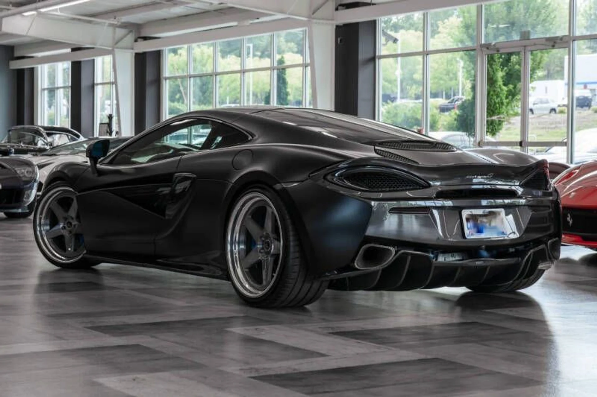 mph015_1667168148_2017_mclaren_570gt_base_2dr_coupe_3b862f1a4d