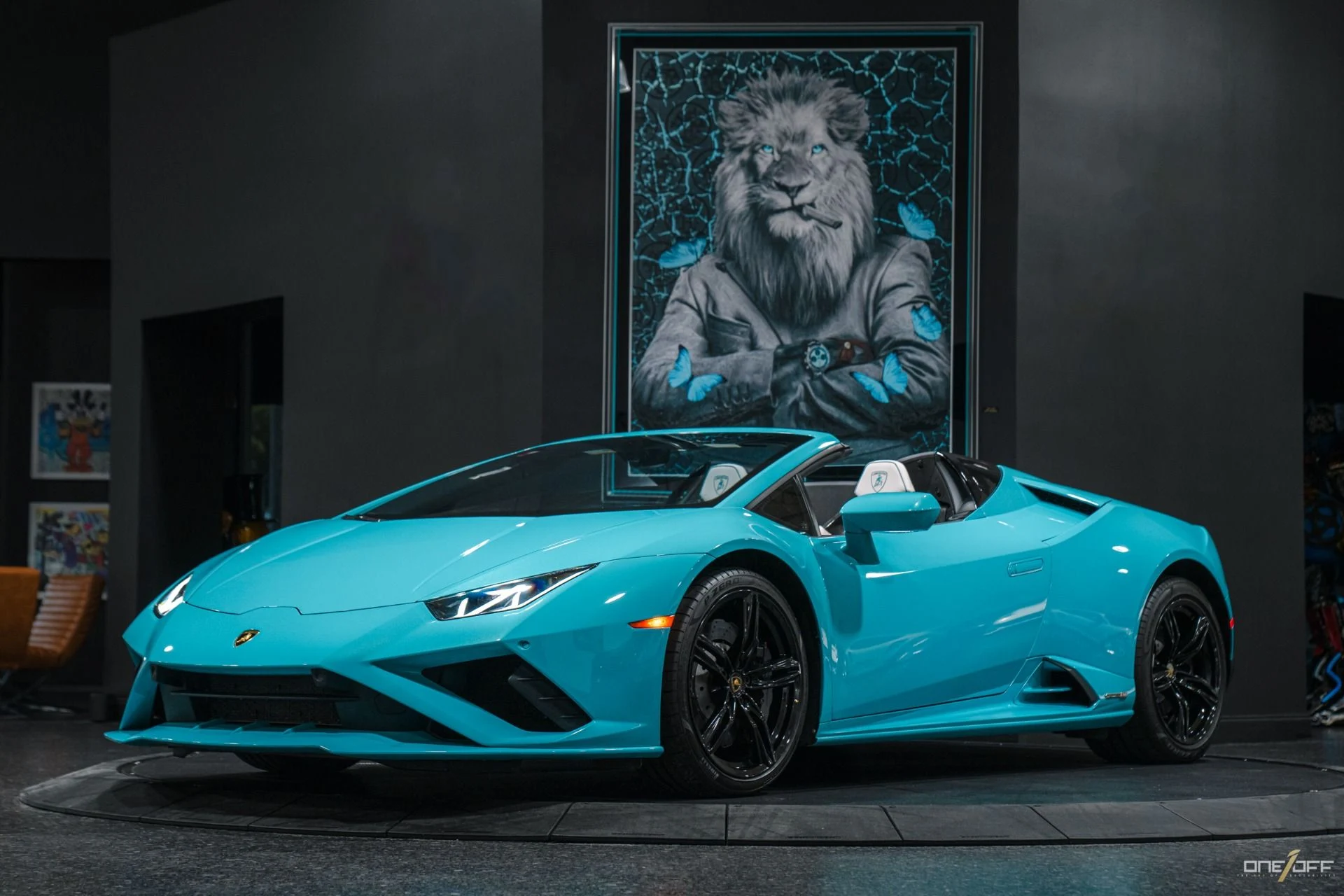 mph015_1669406434_Used_2021_Lamborghini_Huracan_EVO_Spyder_In_Blu_Glauco_w_White_Interior_1756349683_f03fec272f