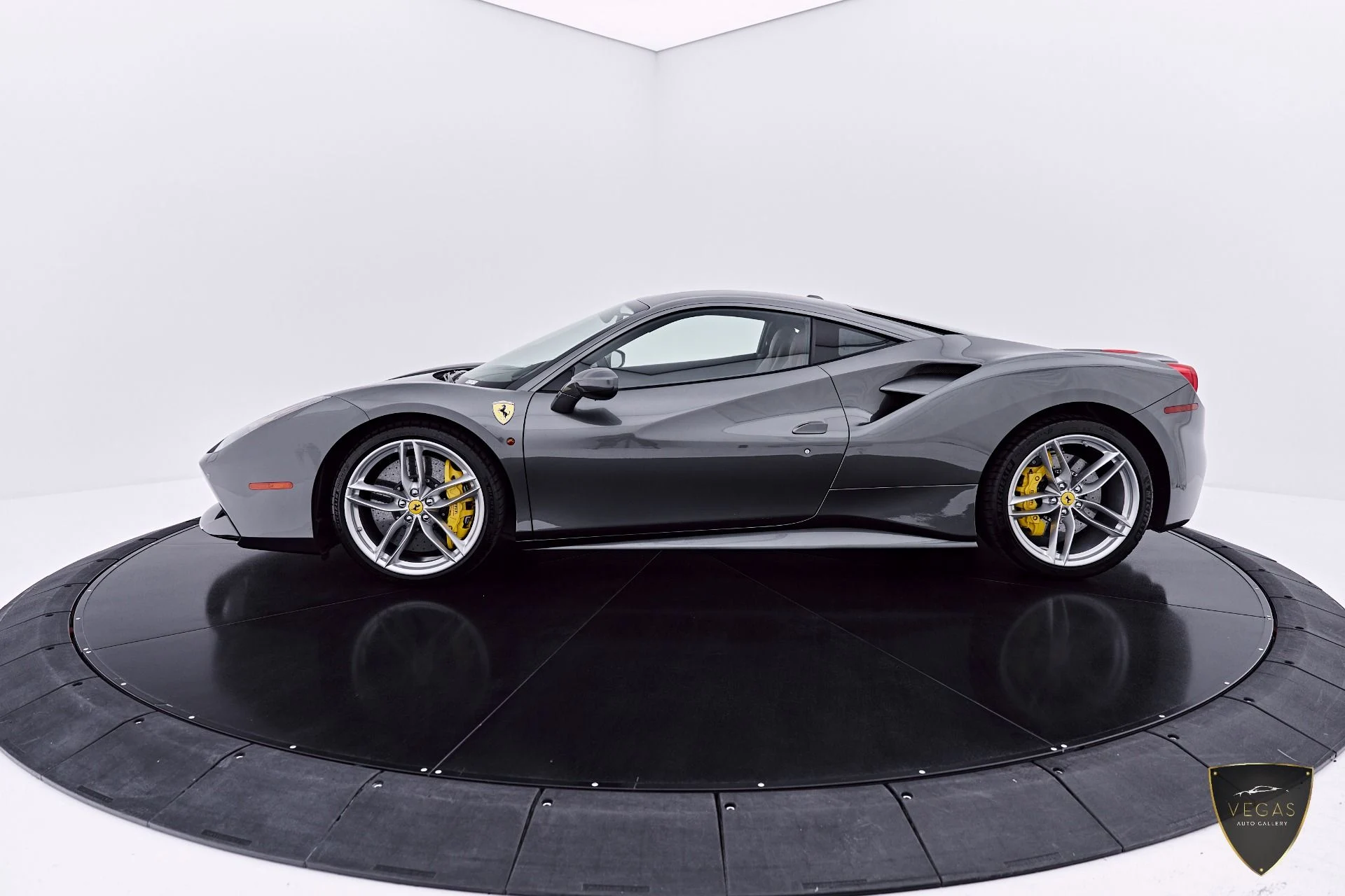 mph015_1677979596_Used_2018_Ferrari_488_GTB_Base_1783498151_c1806fb454