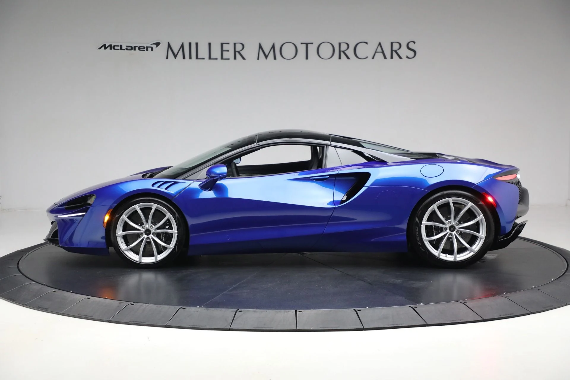 mph015_1680859356_New_2025_Mc_Laren_Artura_Spider_Tech_Lux_e3d1857657