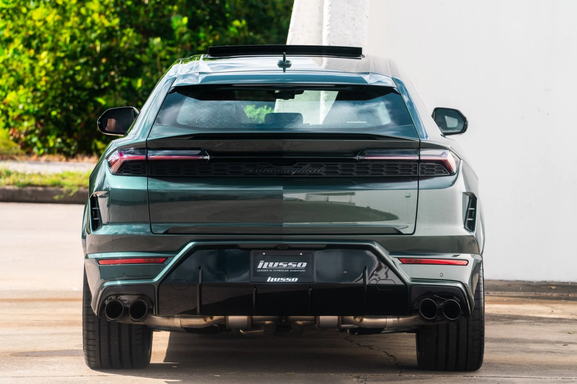 mph015_1687690752_Used_2025_Lamborghini_Urus_SE_1758739816_4032a55475