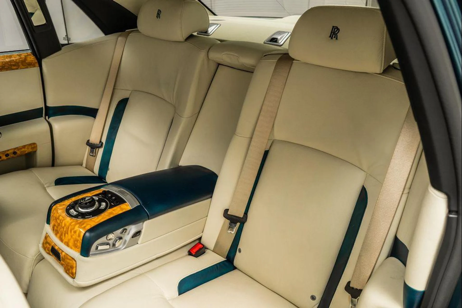 mph015_1689287799_zrue_MVUJEZ_Bjz_K5h_FNYS_Wu28_Lg_f5cc36e594