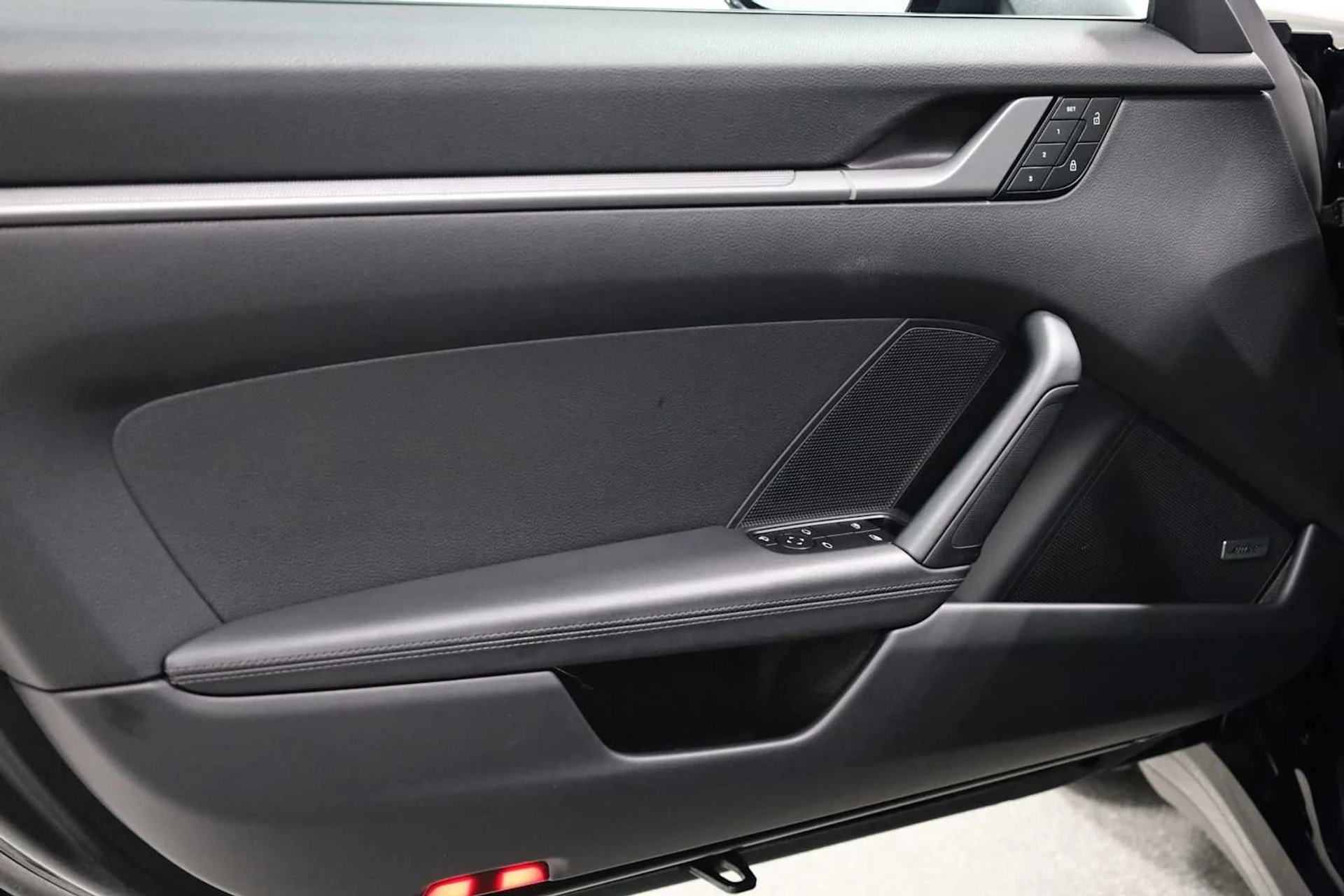 mph015_1691162299_3b07d8c6f9a695d23ab7c7e8349c50bb_3500eb7f06