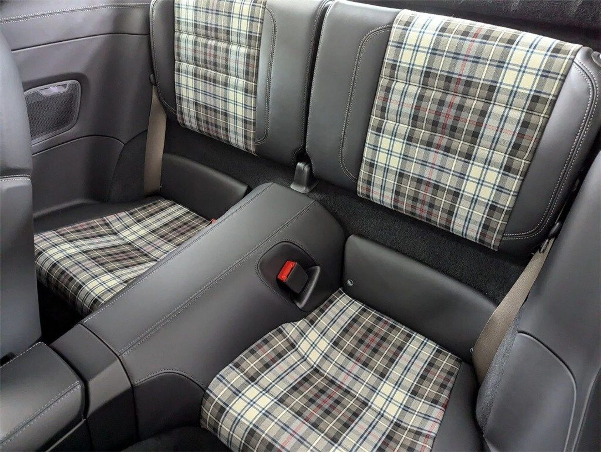 mph015_1691821611_4fa0c920a958104248ba89b82ccabac1x_a6da556a86