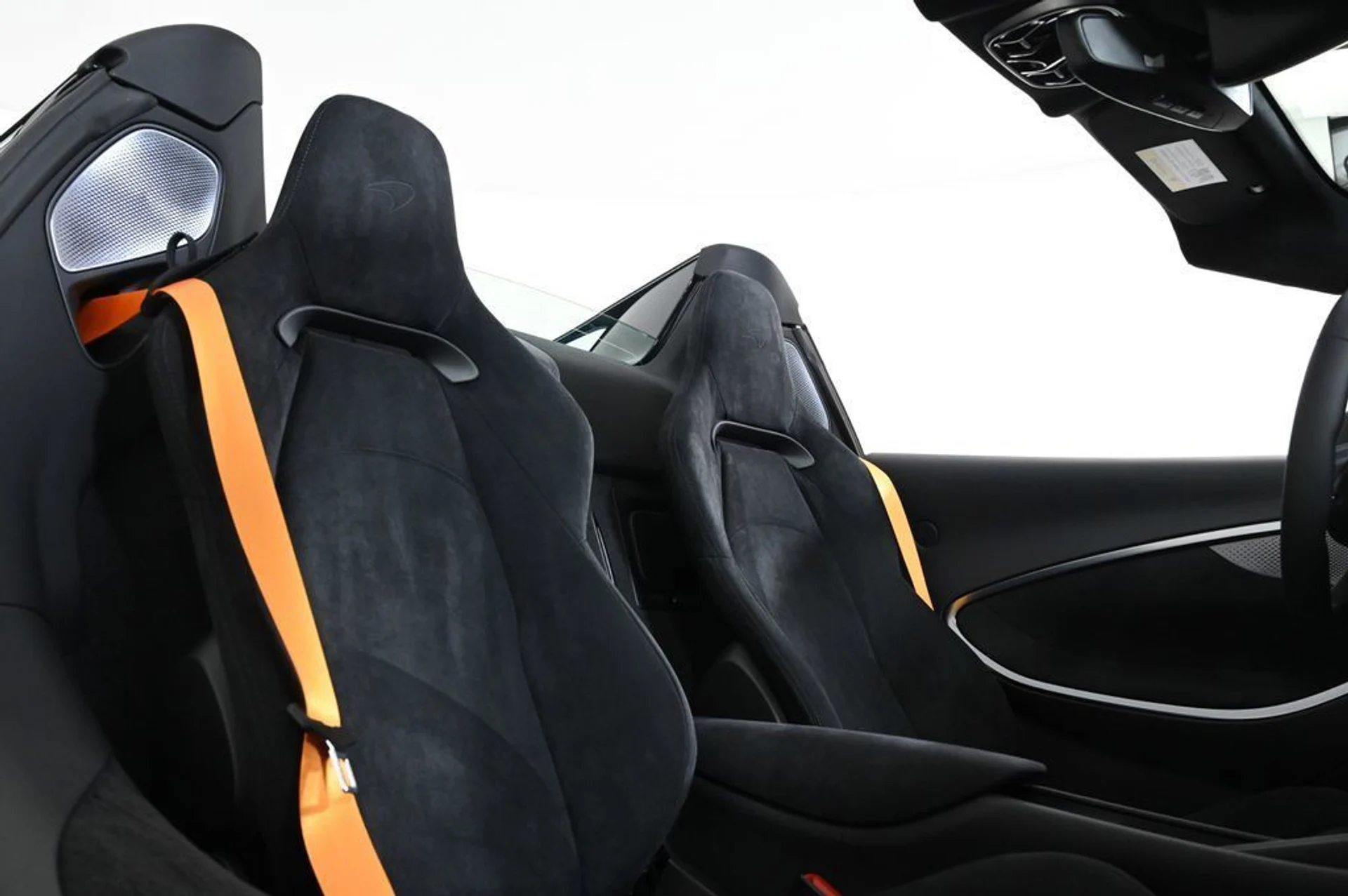 mph015_1691989790_new_2026_mclaren_artura_spider_11350_22977152_16_1024_39ad8af431