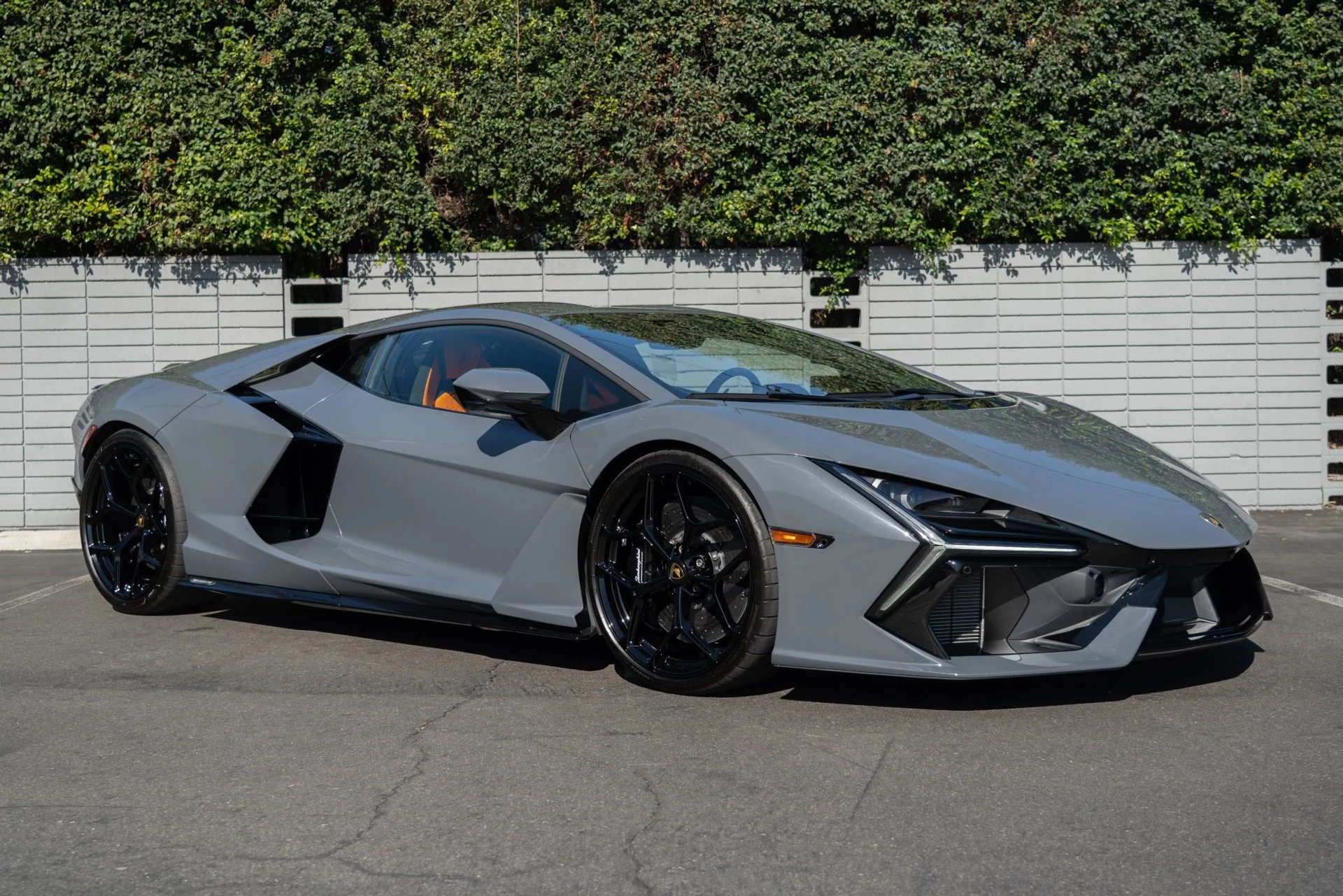 mph015_1693398568_Used_2024_Lamborghini_Revuelto_1755720584_61664eb462