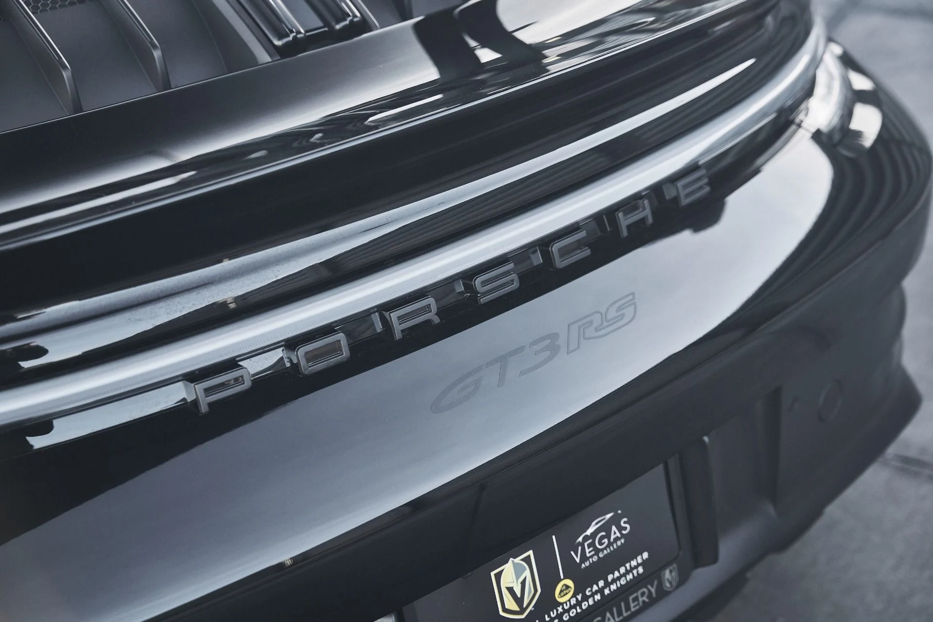 mph015_1705204985_Used_2024_Porsche_911_GT_3_RS_1766112719_4172547617