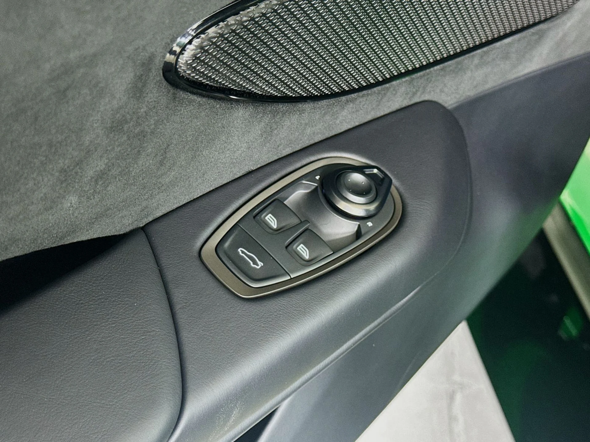 mph015_1710854373_6f46d1e339663c7c8184e783de333e0cx_e53367abfe