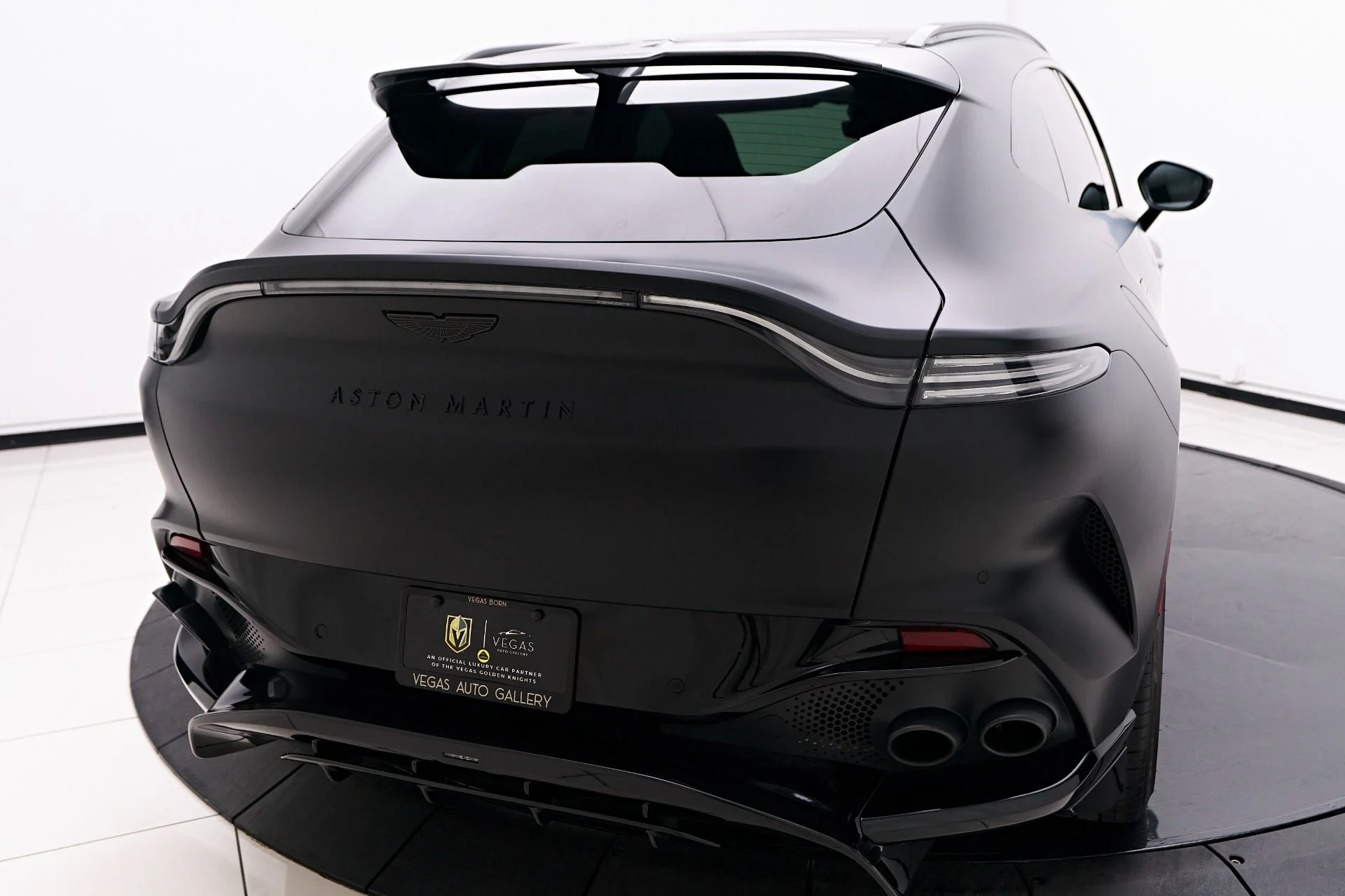 mph015_1715350227_Used_2023_Aston_Martin_DBX_707_1731378416_c24ccac8b4