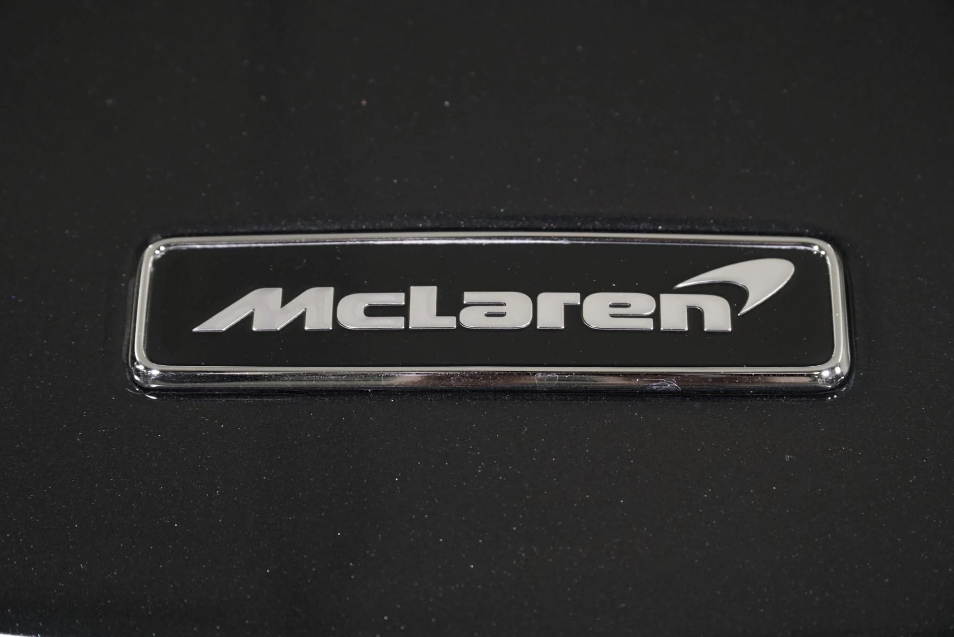 mph015_1726929439_Used_2025_Mc_Laren_Artura_1760457386_52784d7ecd