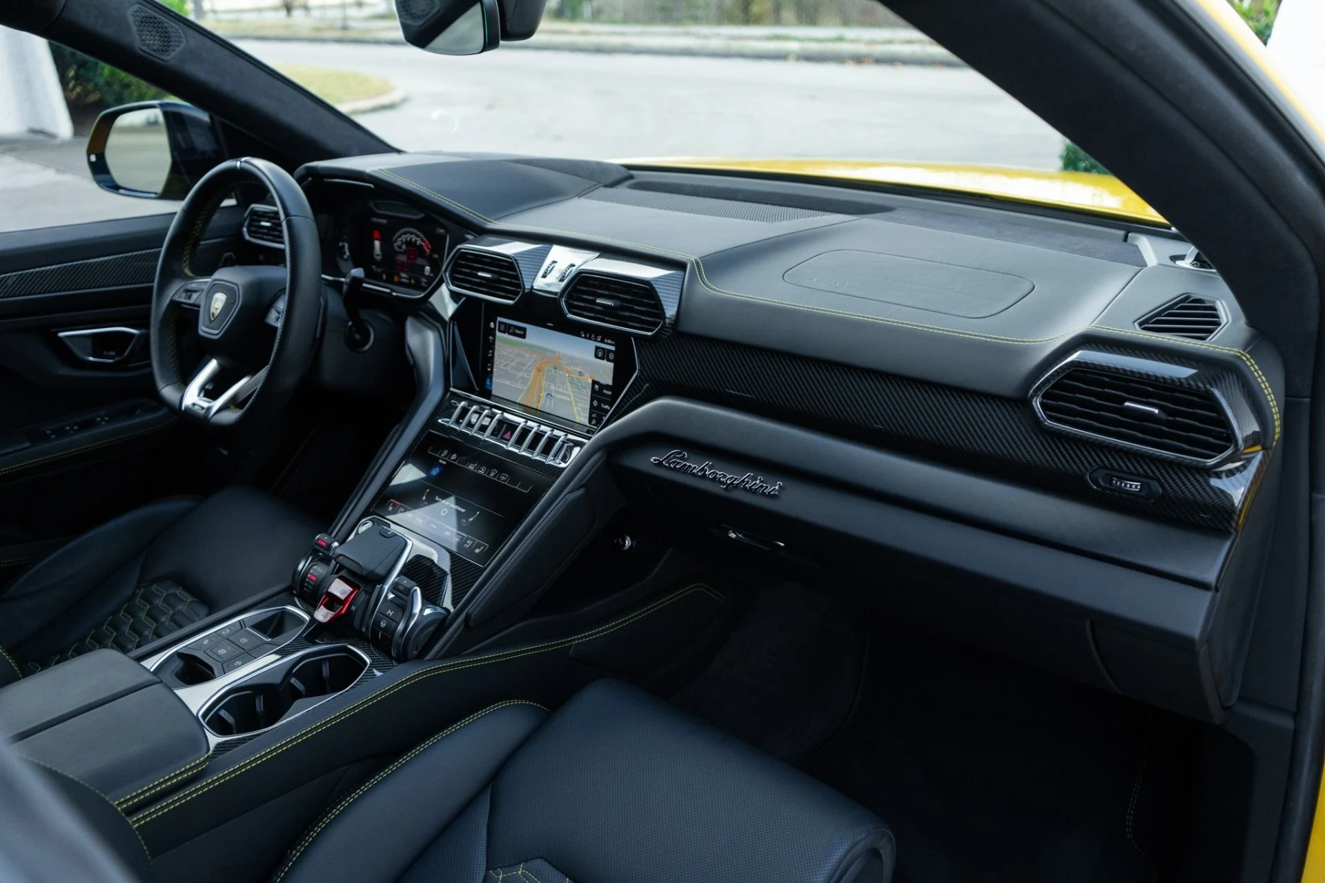 mph015_1737458486_Used_2021_Lamborghini_Urus_1770744627_8d3db6dac6