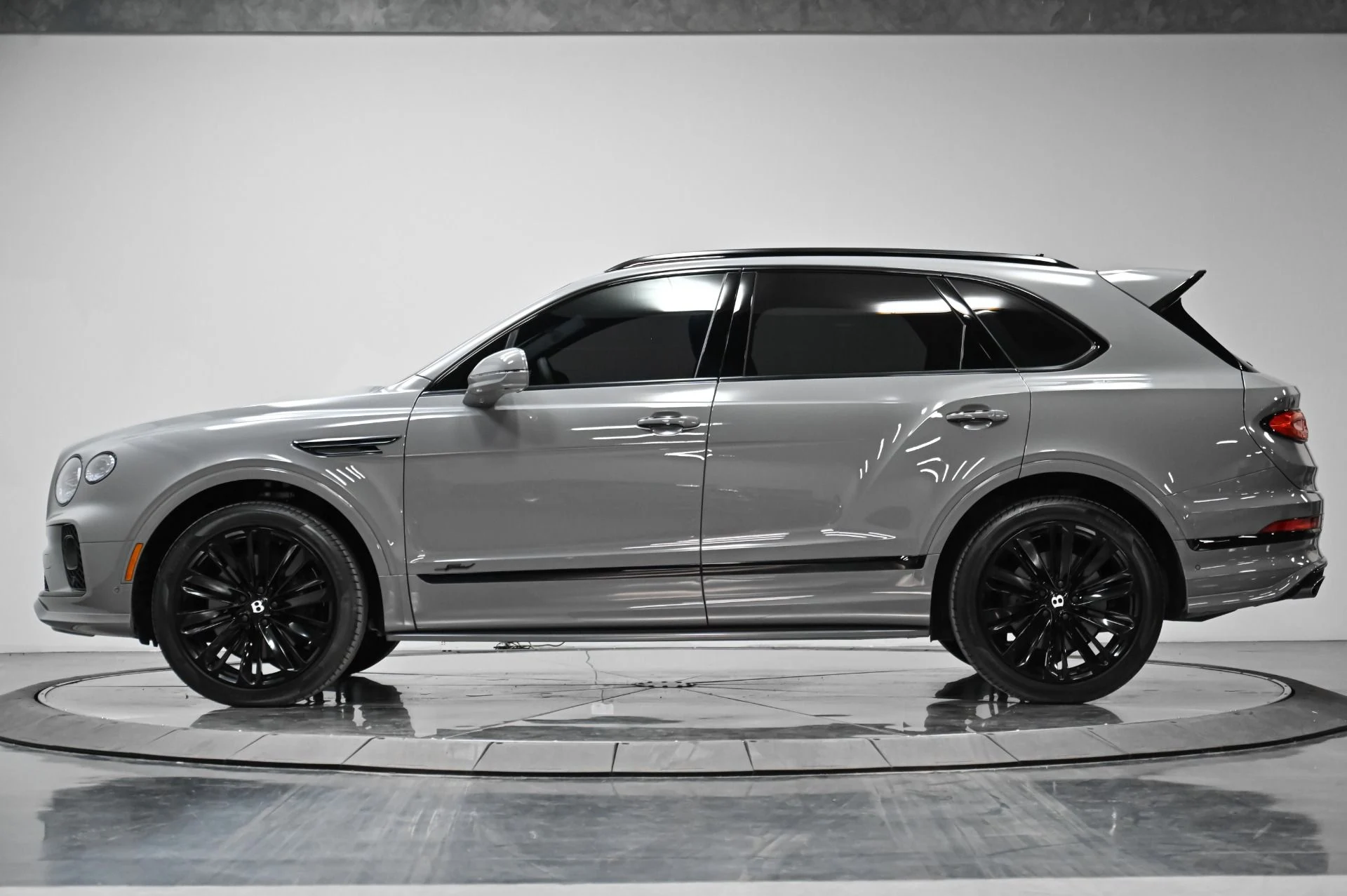 mph015_1741709519_Used_2022_Bentley_Bentayga_Speed_1754348236_5e7cf571ff