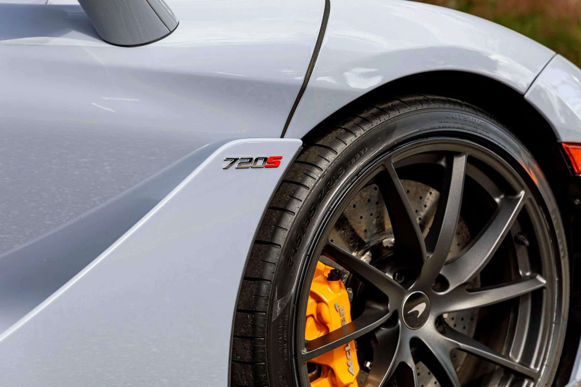 mph015_1744097550_613_p16_l_5528e48345