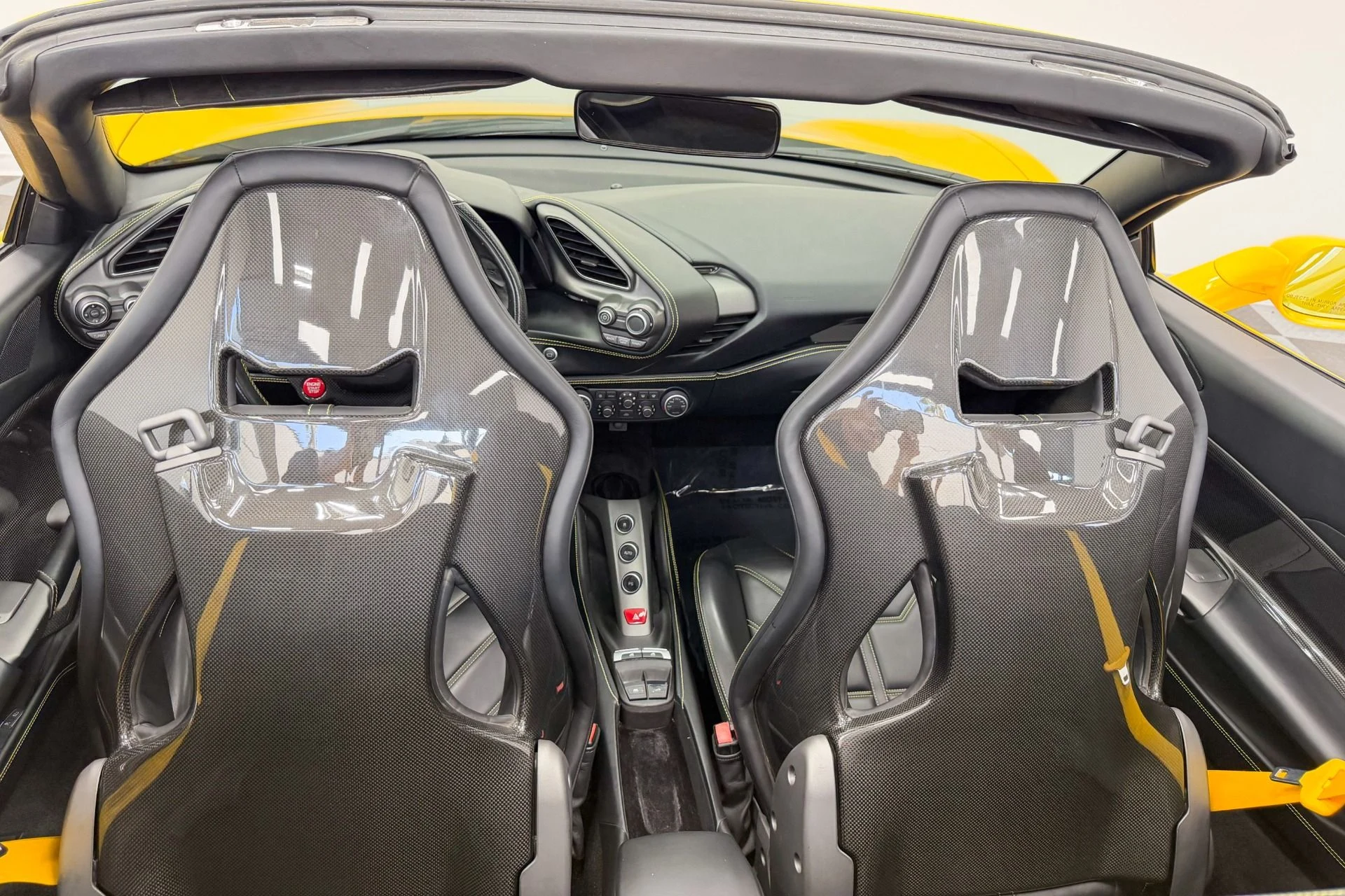 mph015_1746691201_Used_2017_Ferrari_488_Spider_Carbon_Fiber_Racing_Seats_Extensive_Carbon_Fiber_1782928237_904780406b
