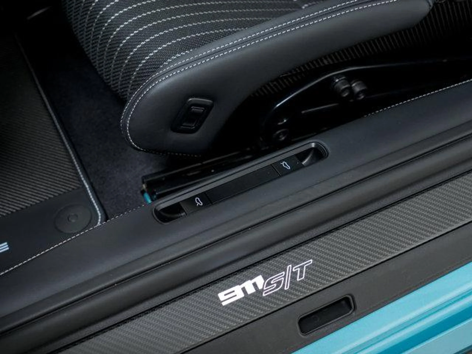 mph015_1748007693_w_V28_DO_Xiya_V_By_GWO_Ho_Ze_M_pvrqc_b7200d7e91