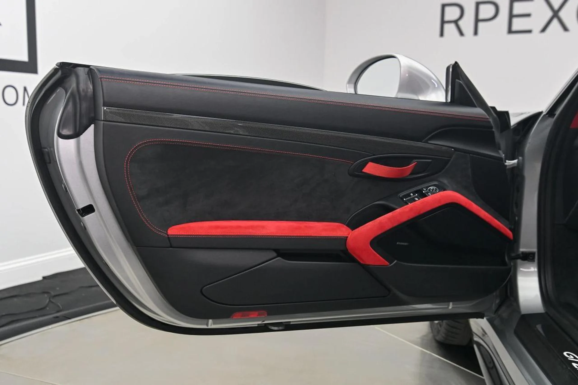 mph015_1749860501_73e1054461fbaa463bc0604048e1f708_08ccd3159f