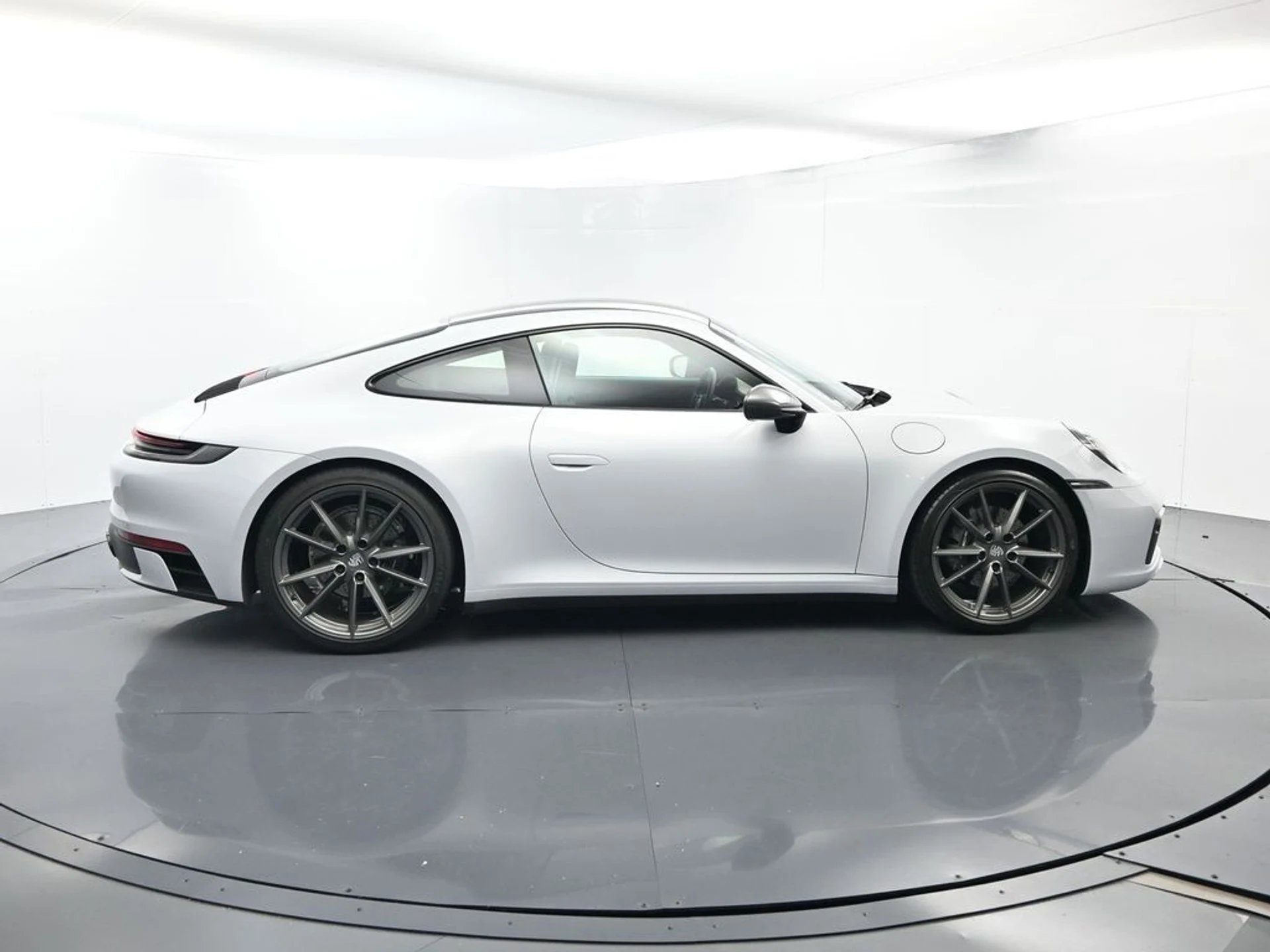 mph015_1753560600_67a6f212f905211511455c0dc3fff5b4_f5cc88d369