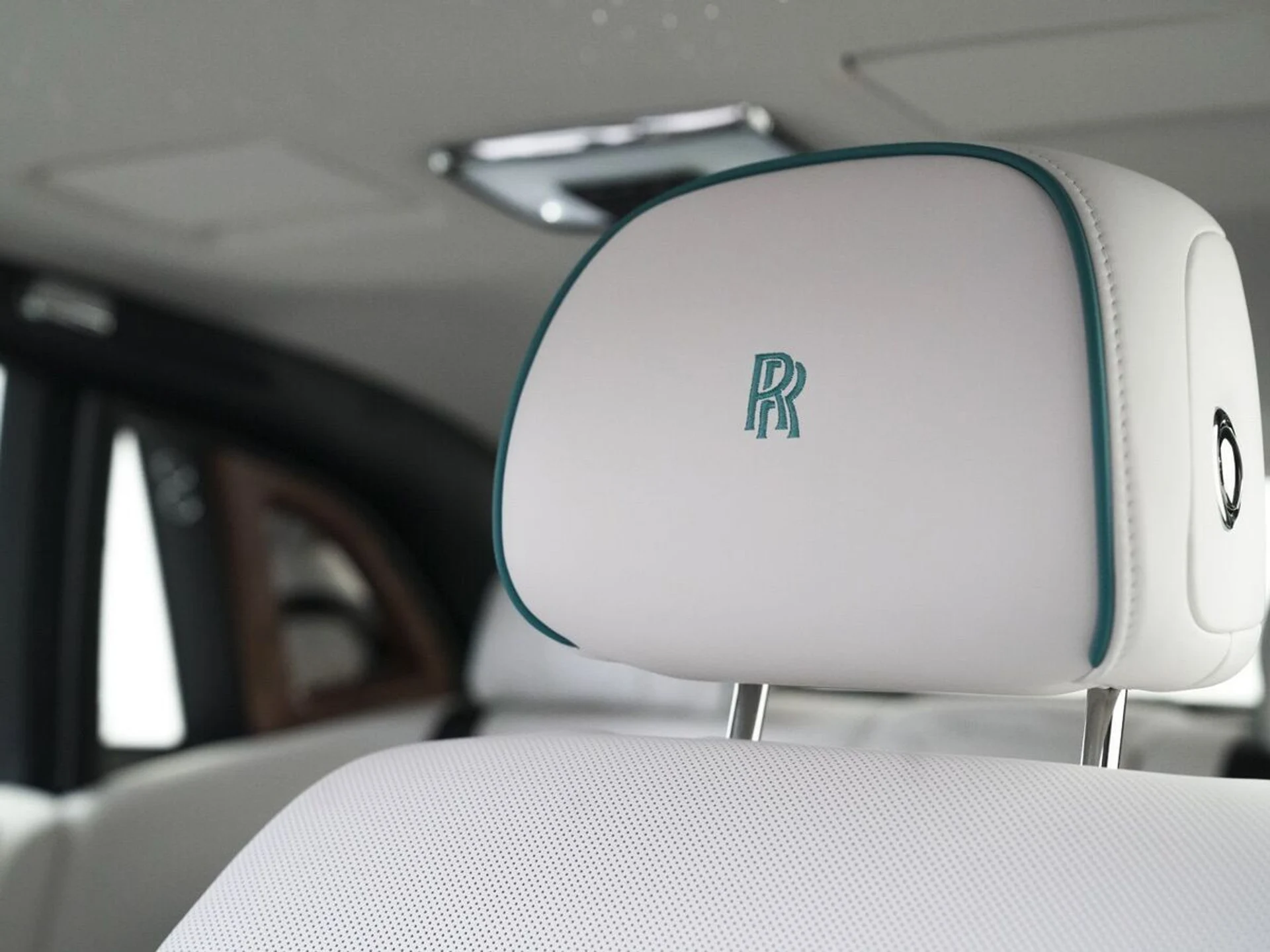 mph015_1758622777_1dj52o38pu72ckdnp5xclztl5ugg_12f3bde391