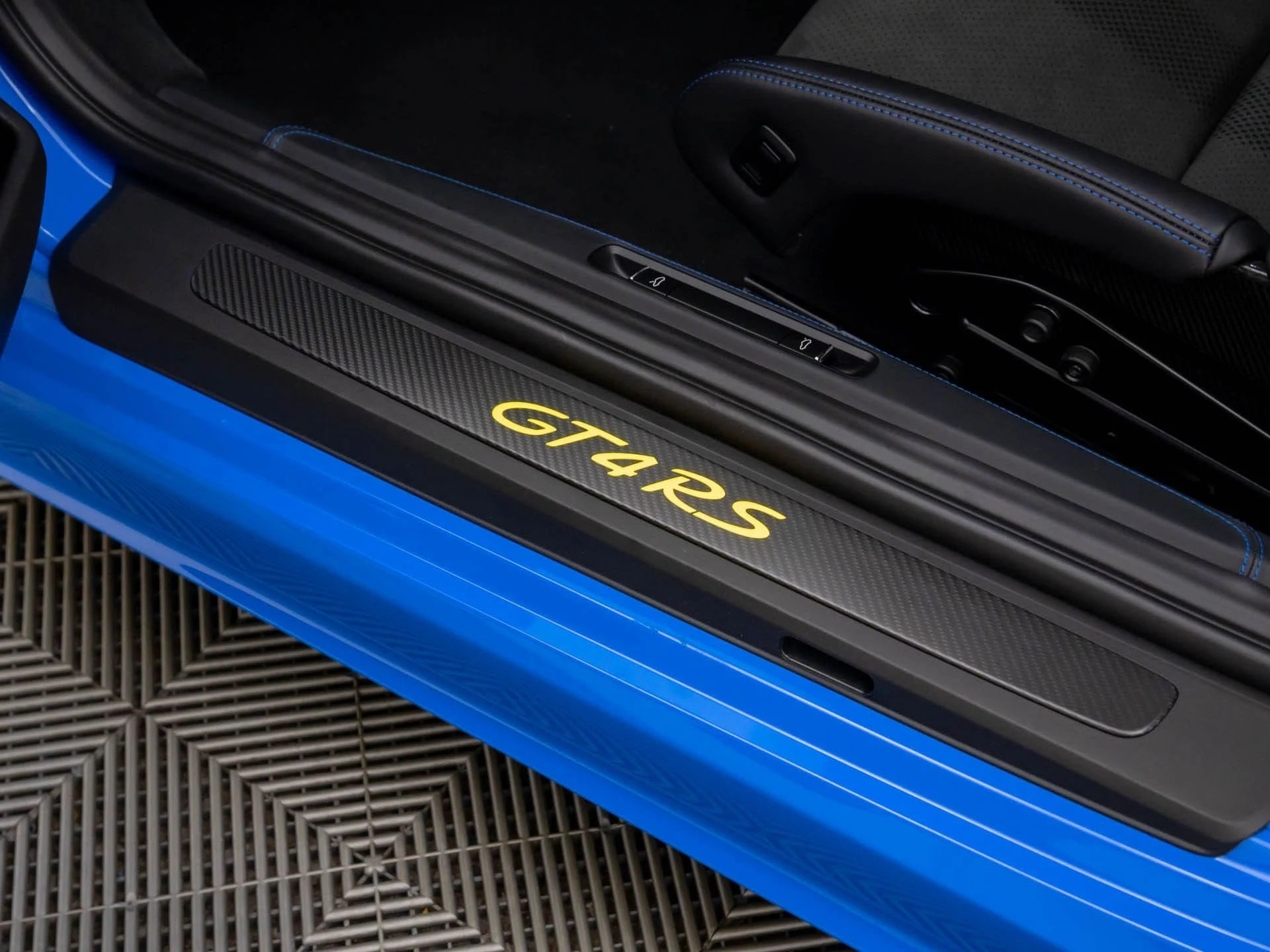 mph015_1759918034_0d377599eb0a0d099b3bfa62699bdcf6x_91998fbe22