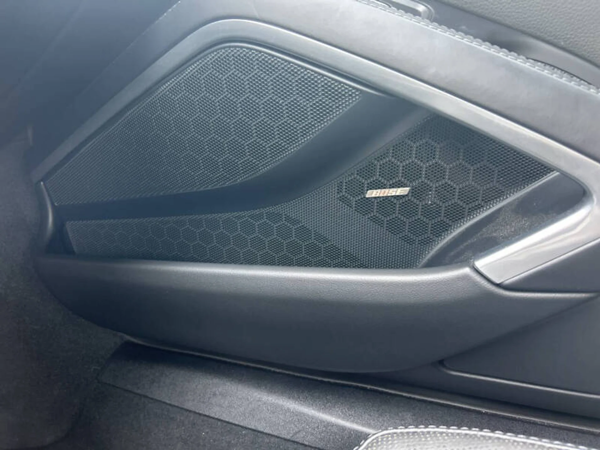 mph015_1764576724_2016_porsche_911_carrera_s_2dr_convertible_8a89e4106a