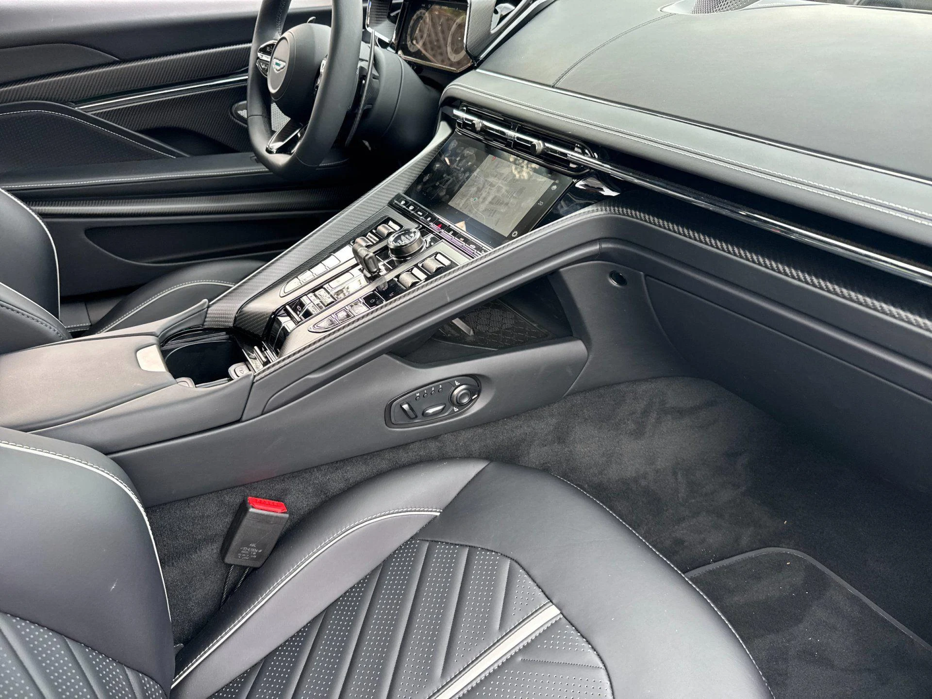 mph015_1766291199_New_2026_Aston_Martin_DB_12_S_1787905742_9df19c8337