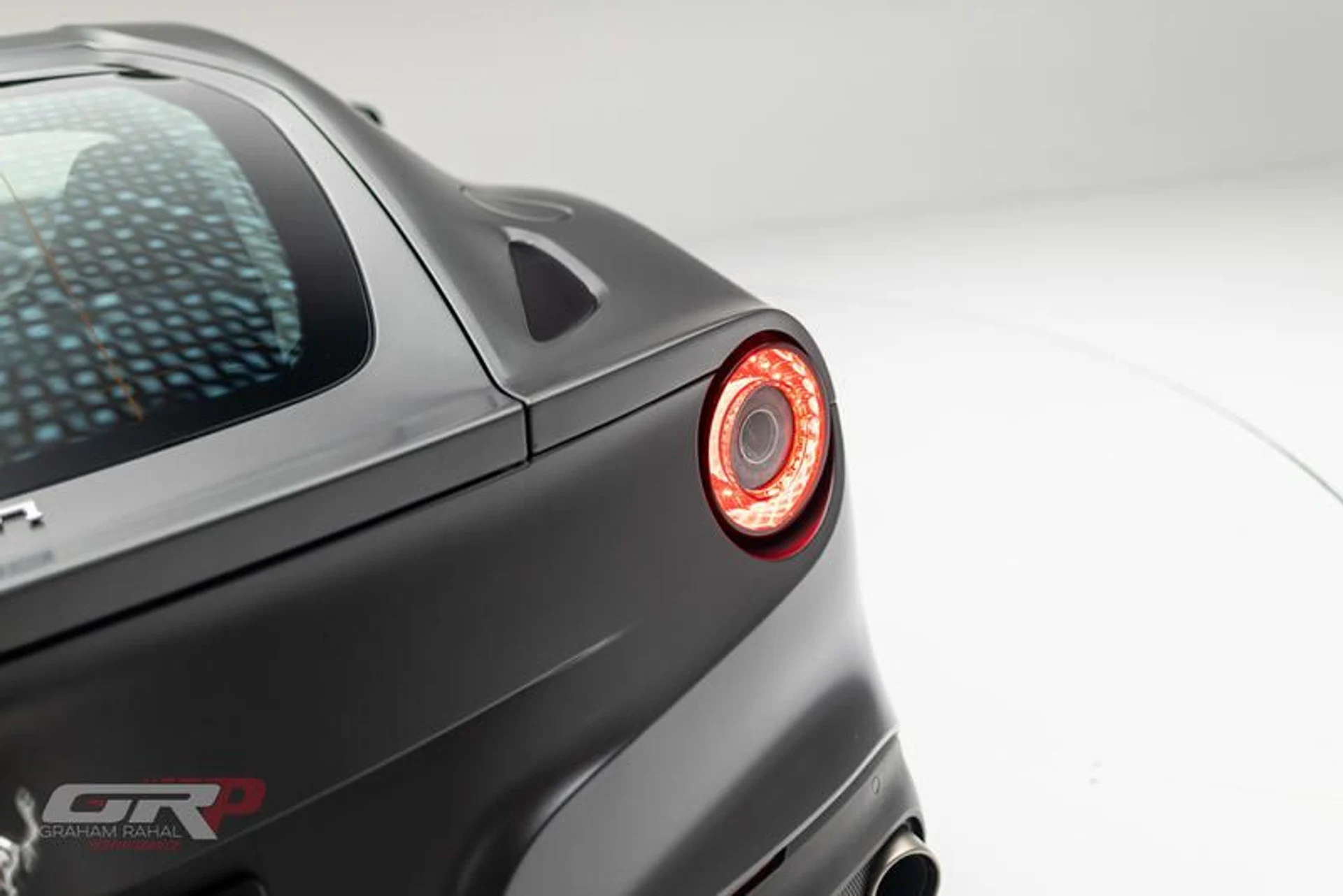 mph015_177257842_31926_F6_A_F495_4705_9100_EE_1_C048_D9542_d0e4c10717