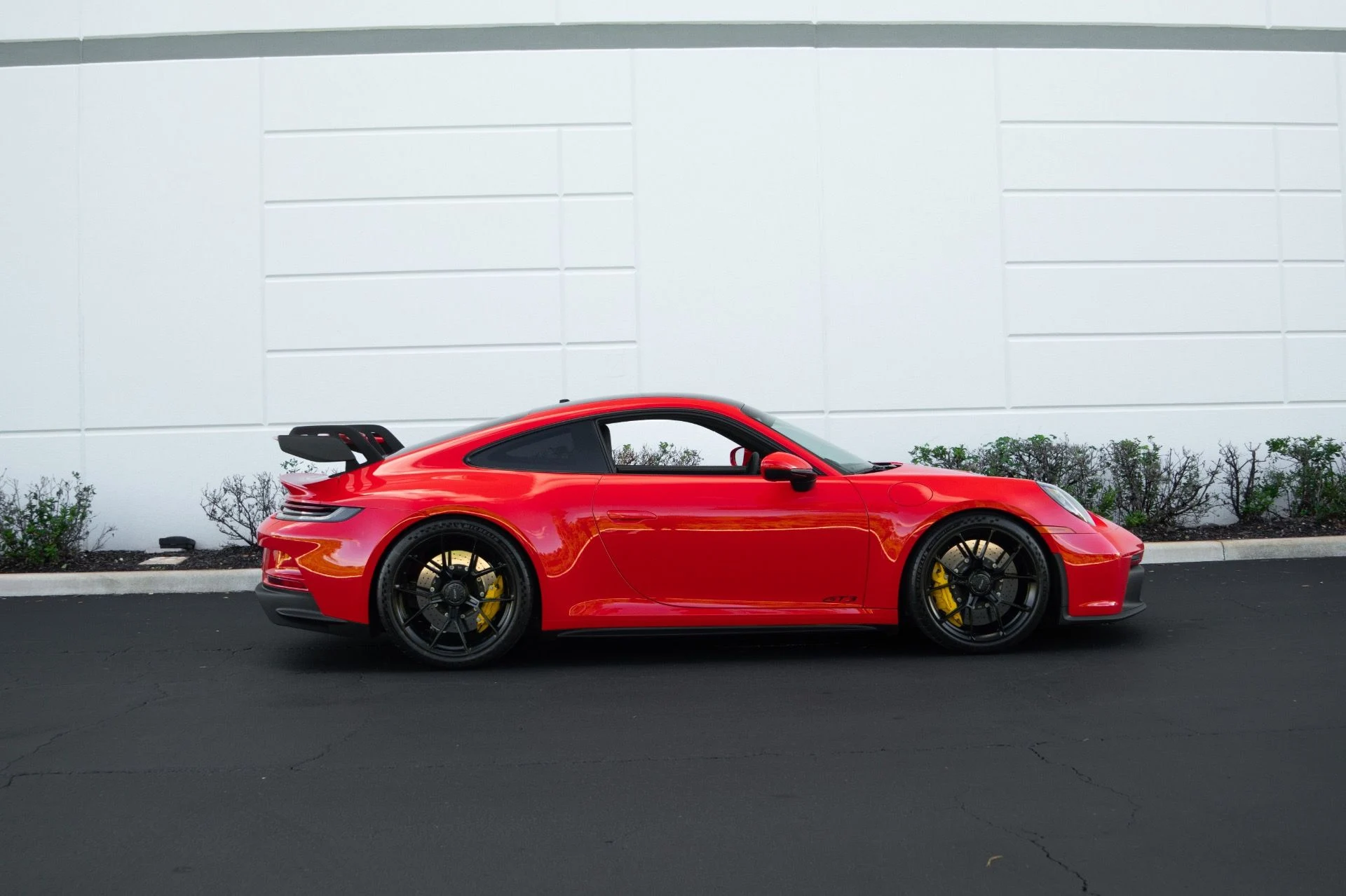 mph015_1773845842_Used_2022_Porsche_911_GT_3_1761761054_87412b2af2