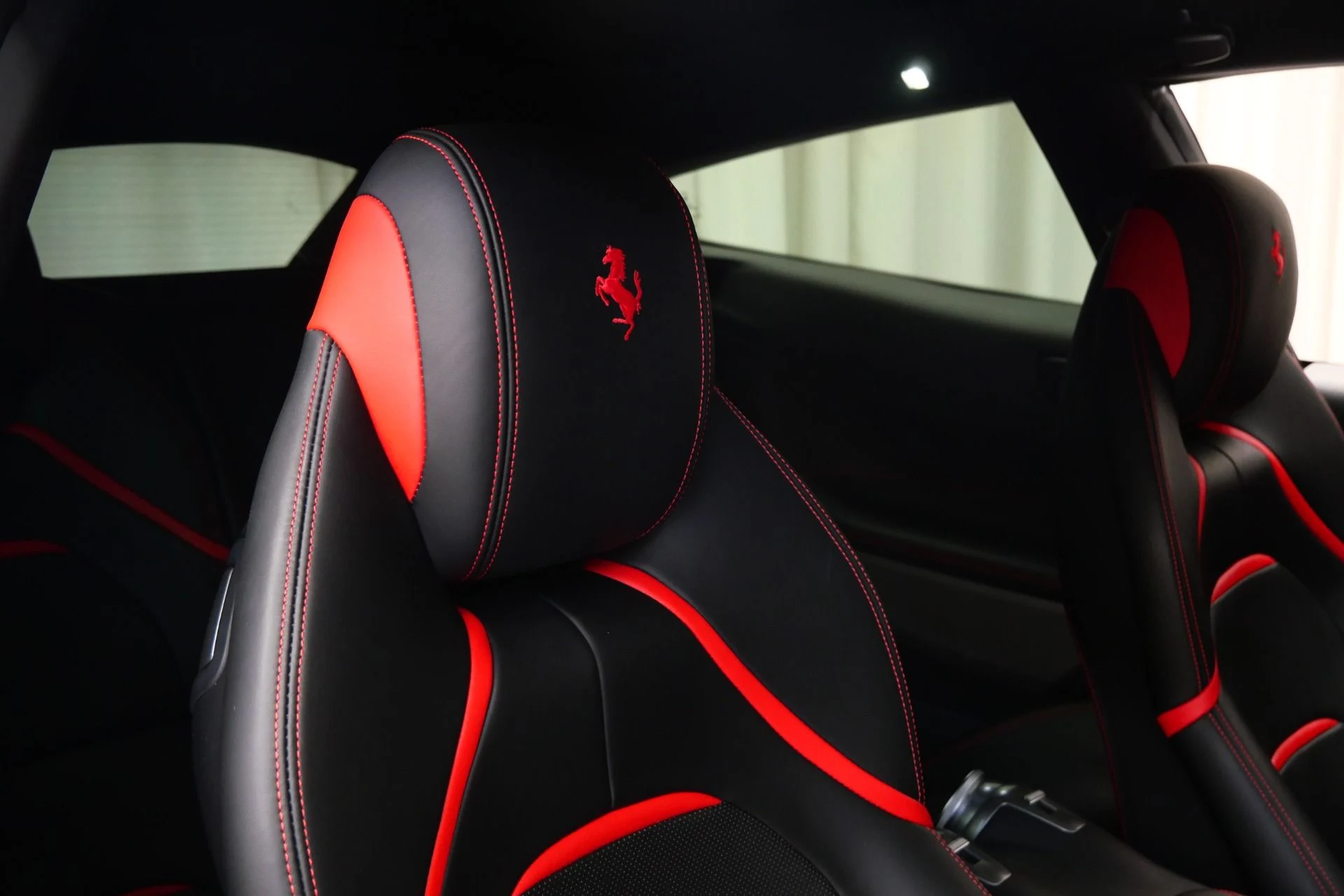 mph015_1774139725_Used_2018_Ferrari_GTC_4_Lusso_V12_1752852252_81ac7fc729