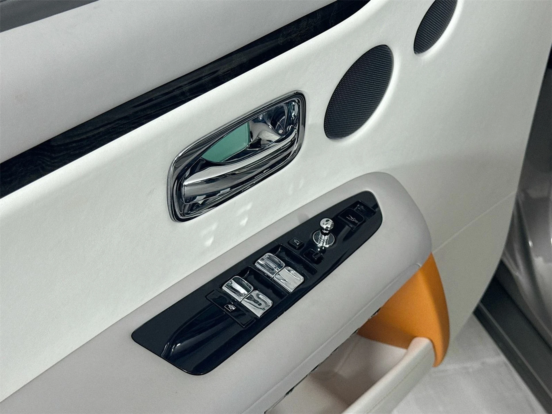 mph015_1776970690_3eba74004cac18b0fec1ce2b72f47aeax_573b5169fa