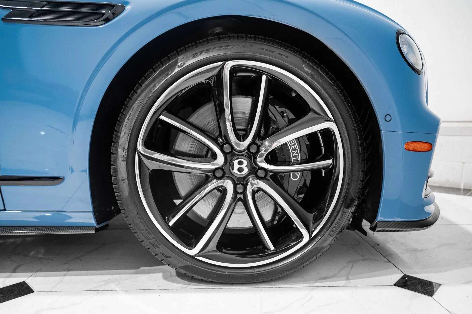 mph015_1779045592_Used_2024_Bentley_Flying_Spur_Edition_8_1777999219_db9cc6b3d7