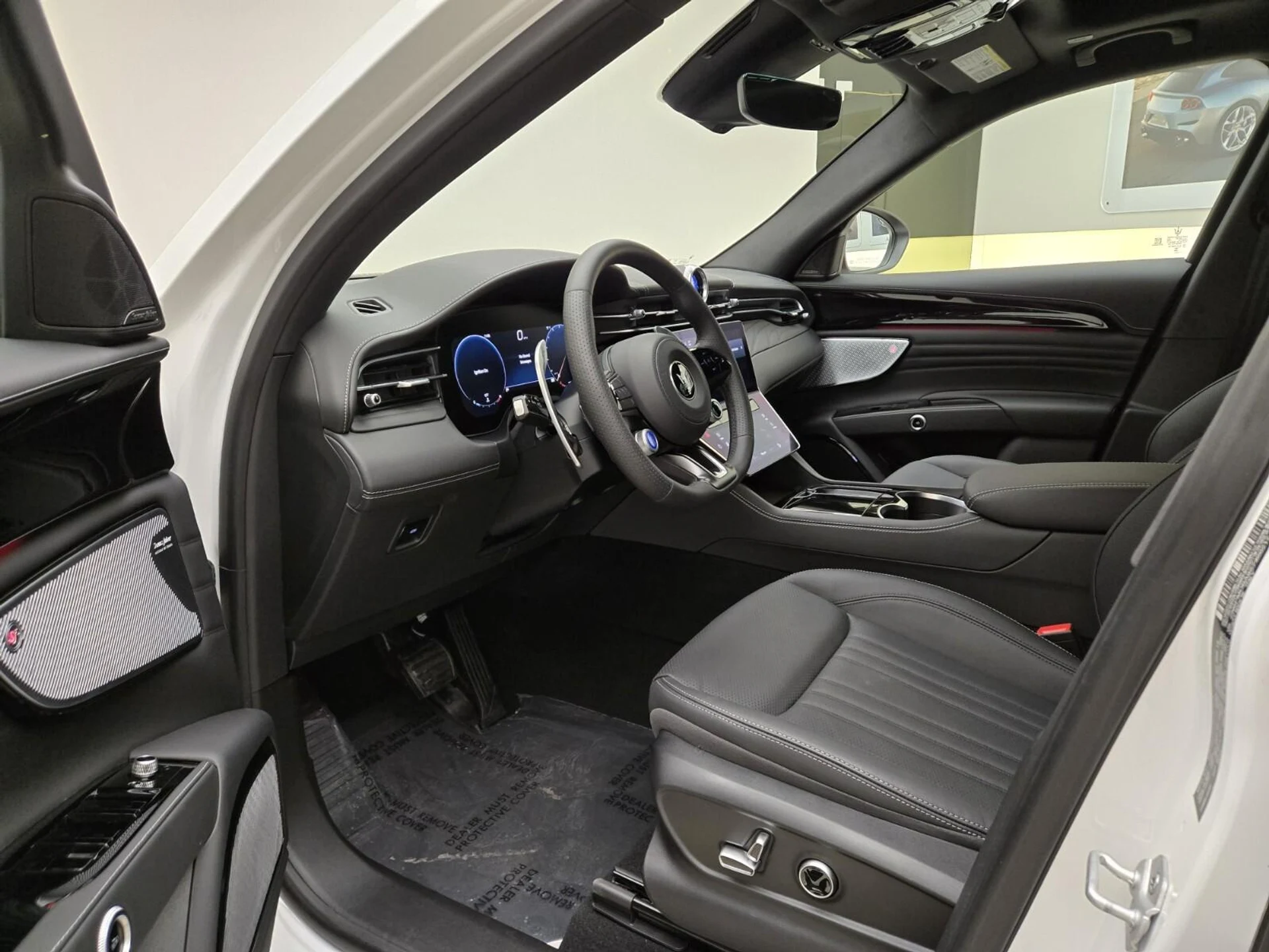 mph015_1783758126_New_2025_Maserati_Grecale_Modena_1753162113_a294048a90