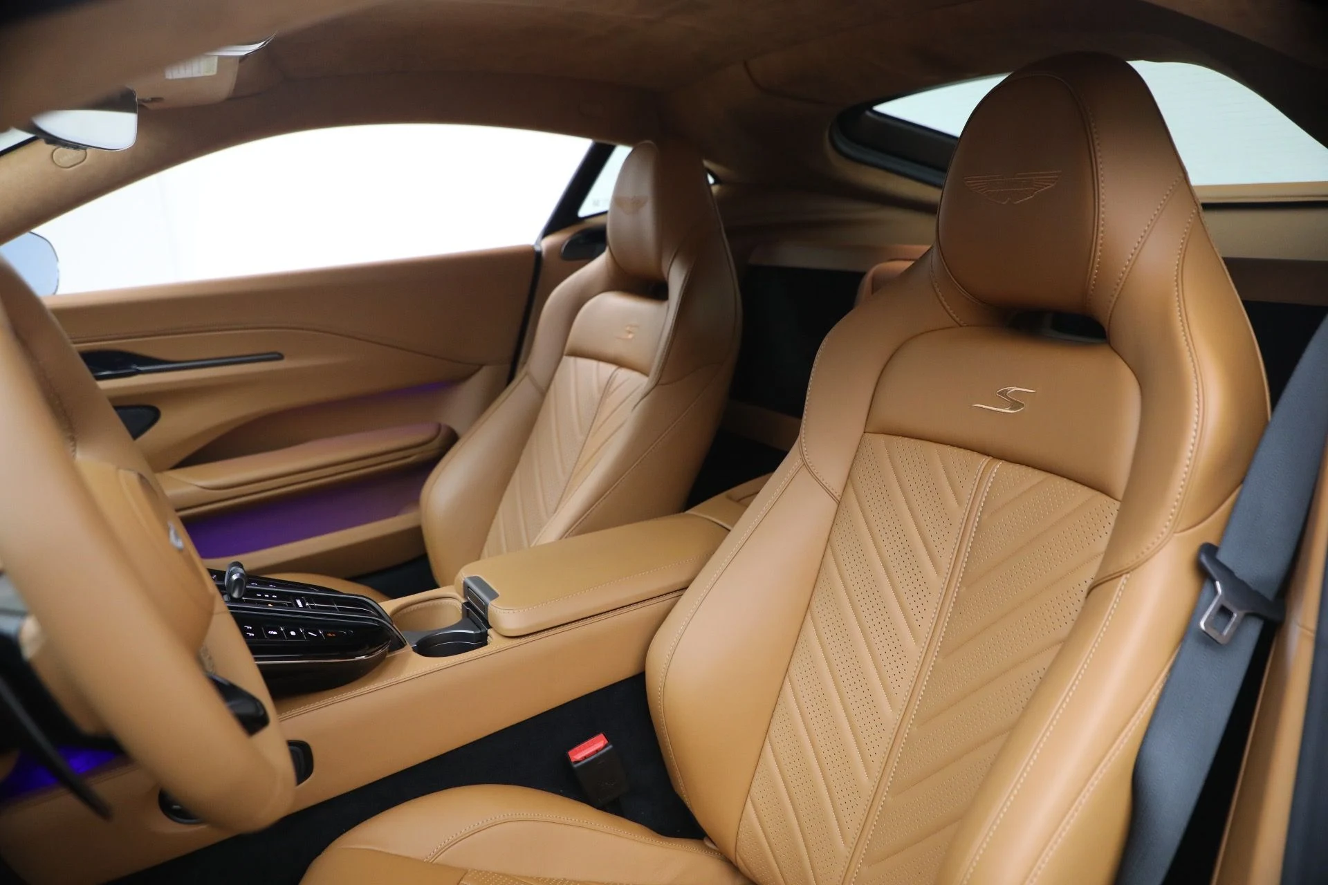 mph015_1796765042_New_2026_Aston_Martin_Vantage_S_1770654772_38a431cf54