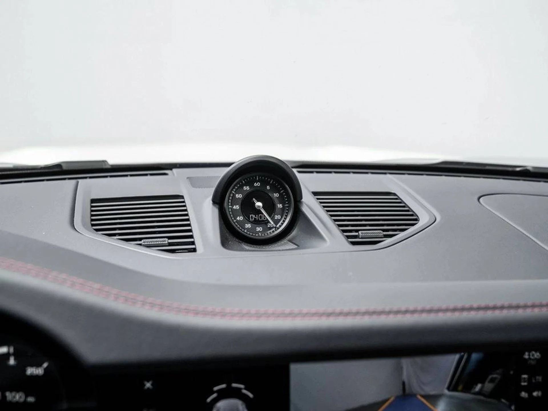 mph015_1800919442_158c82637cc758e85cef906f508242fd_493fa82364