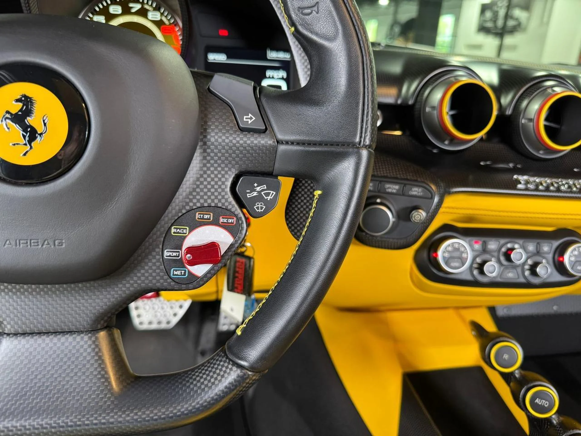 mph015_1810609055_a4d9d5ffebace2eb04f6e14e3ce72bb9_277c9c661b