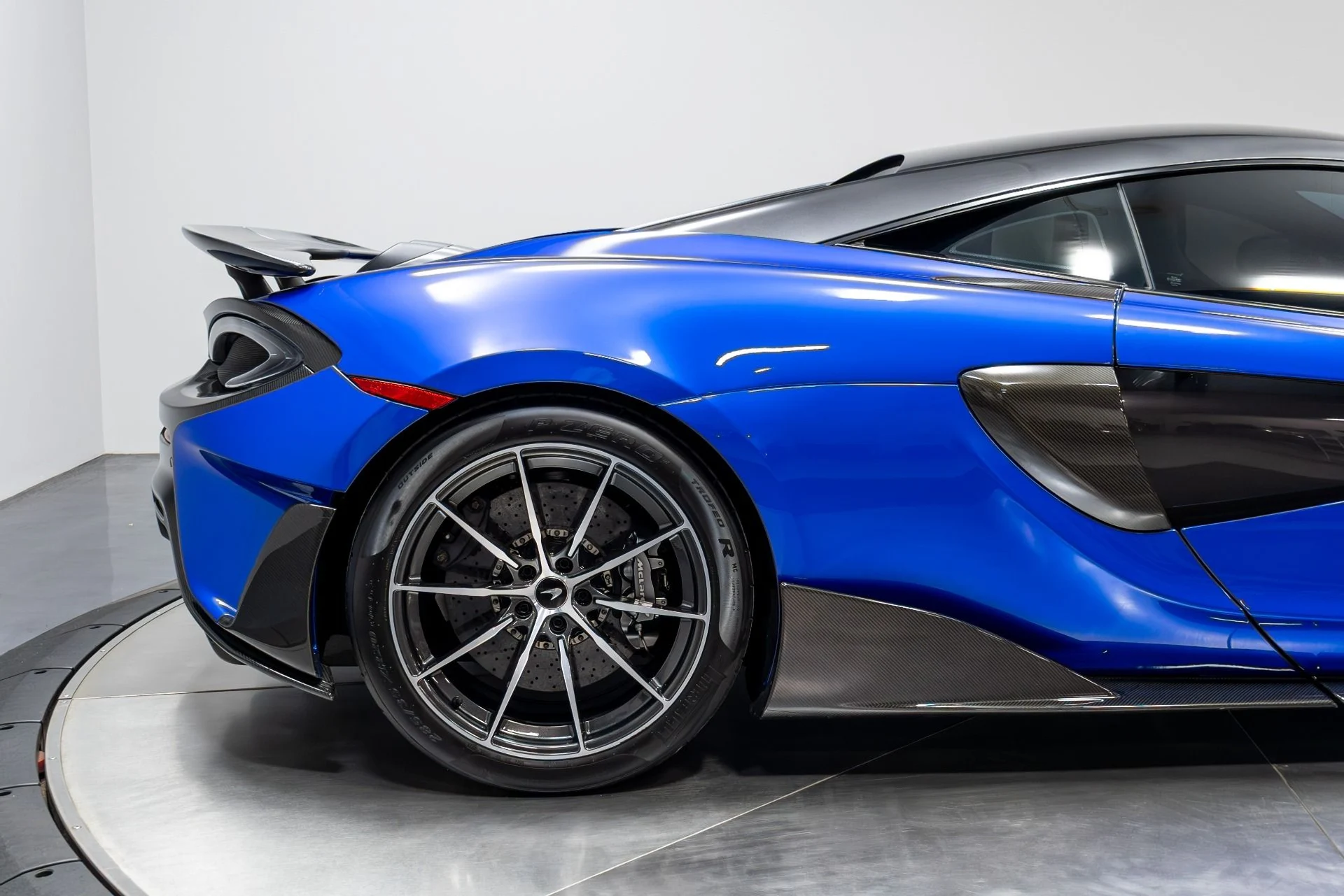 mph015_1812131920_Used_2019_Mc_Laren_600_LT_Base_1785769323_1dc526d5b2