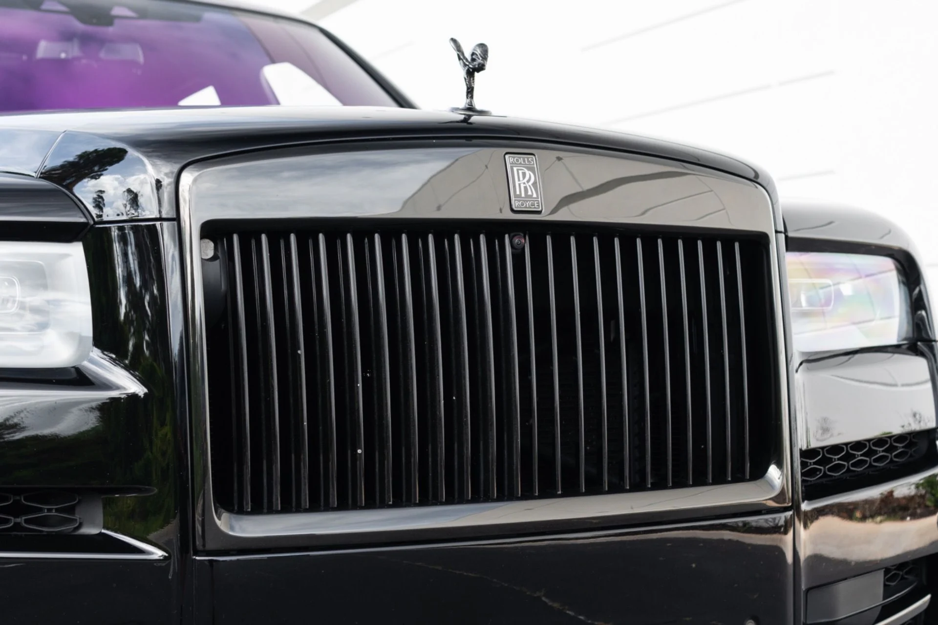 mph015_1812599797_Used_2022_Rolls_Royce_Black_Badge_Cullinan_1776130970_a228b37fcb