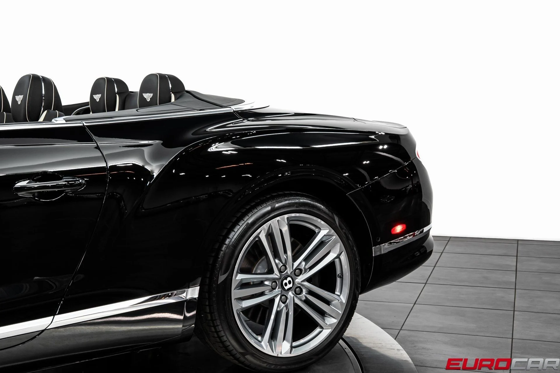 mph015_1816347467_image_16_6006280ac3