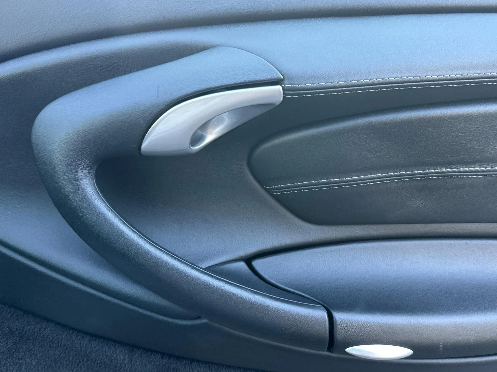 mph015_1818528221_Used_2002_Porsche_911_Turbo_1761919902_bb6bdc7450