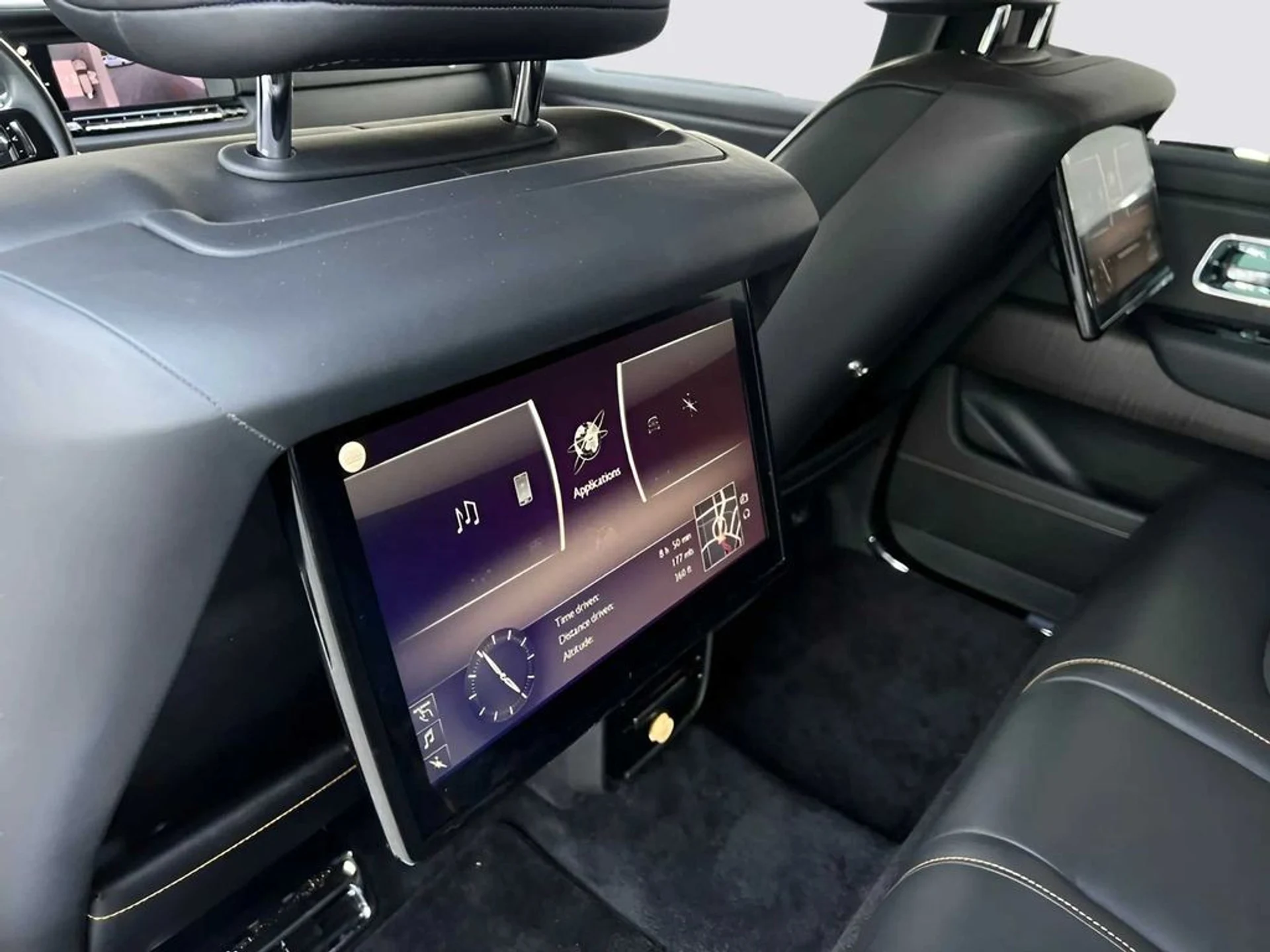 mph015_1818685063_5eff250f6879a7561269fa12bdad6cc6x_f671916261