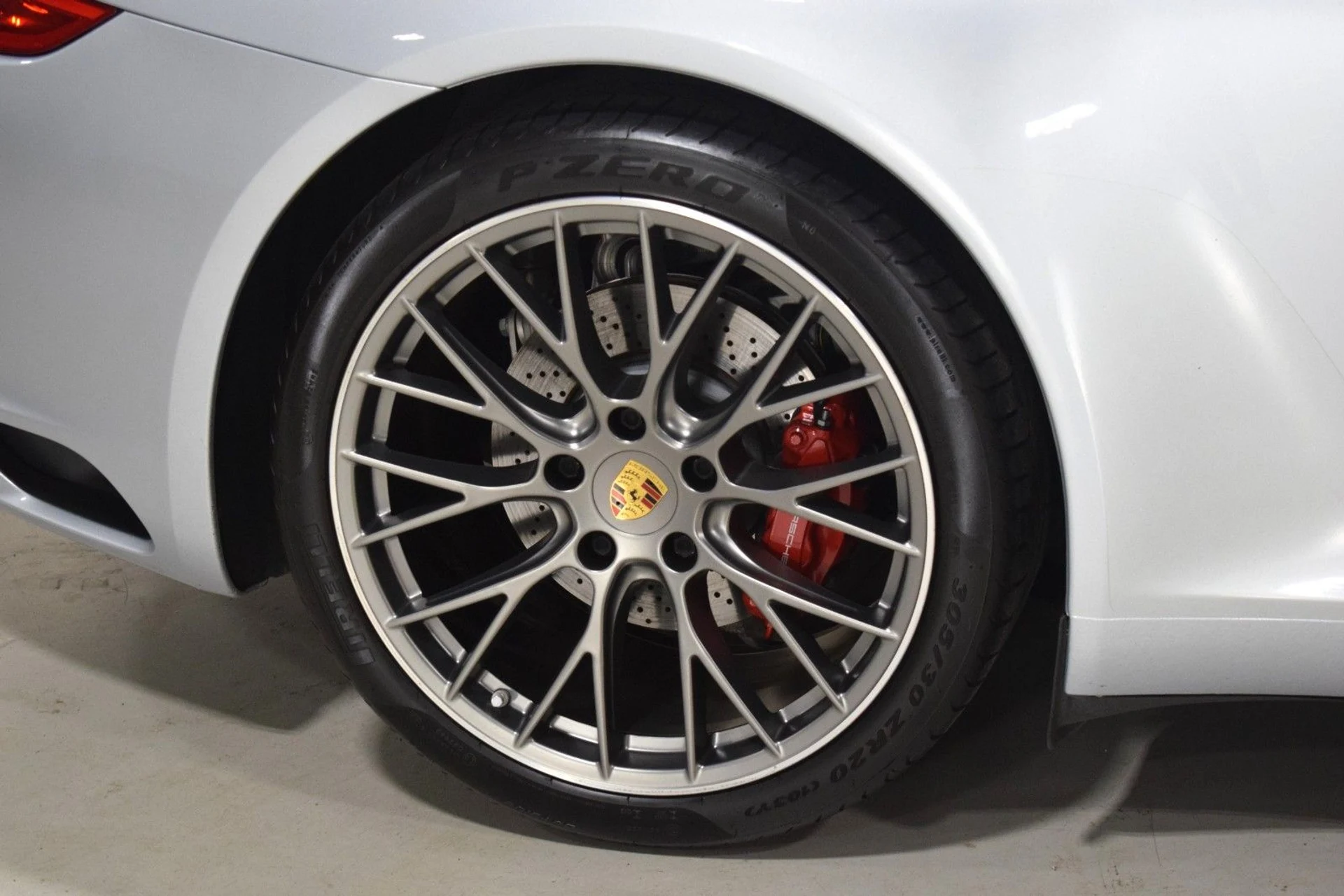 mph015_1823076927_ee7e81bd2fd9a4794935dd1df356eedbx_fc16020299