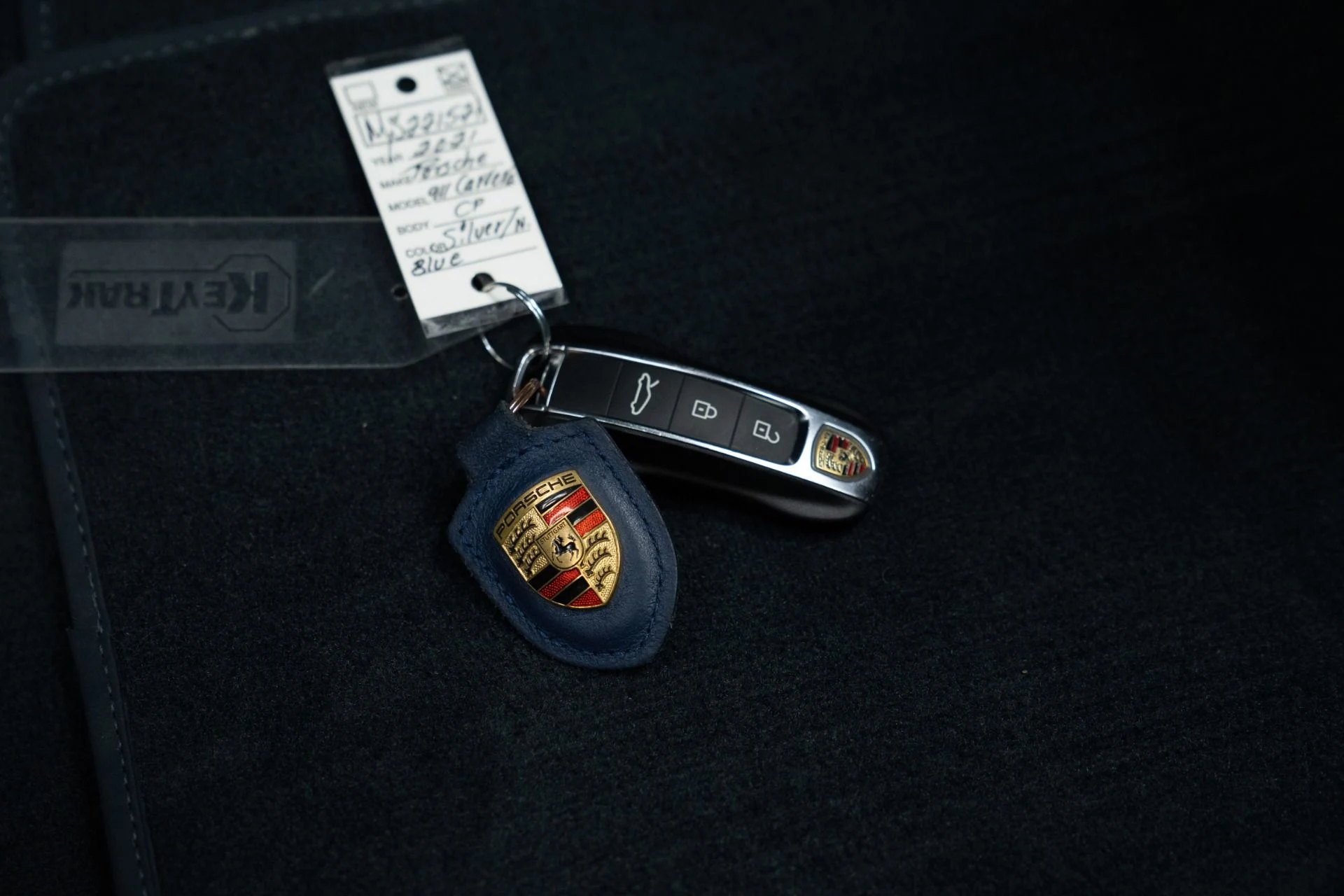 mph015_1823226708_Used_2021_Porsche_911_Carrera_4_S_1761941125_e7baf75935